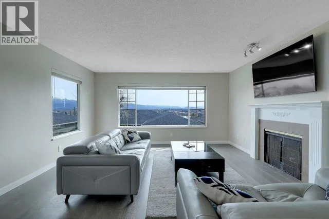 208 - 1140 CASTLE CRESCENT, Port Coquitlam 4