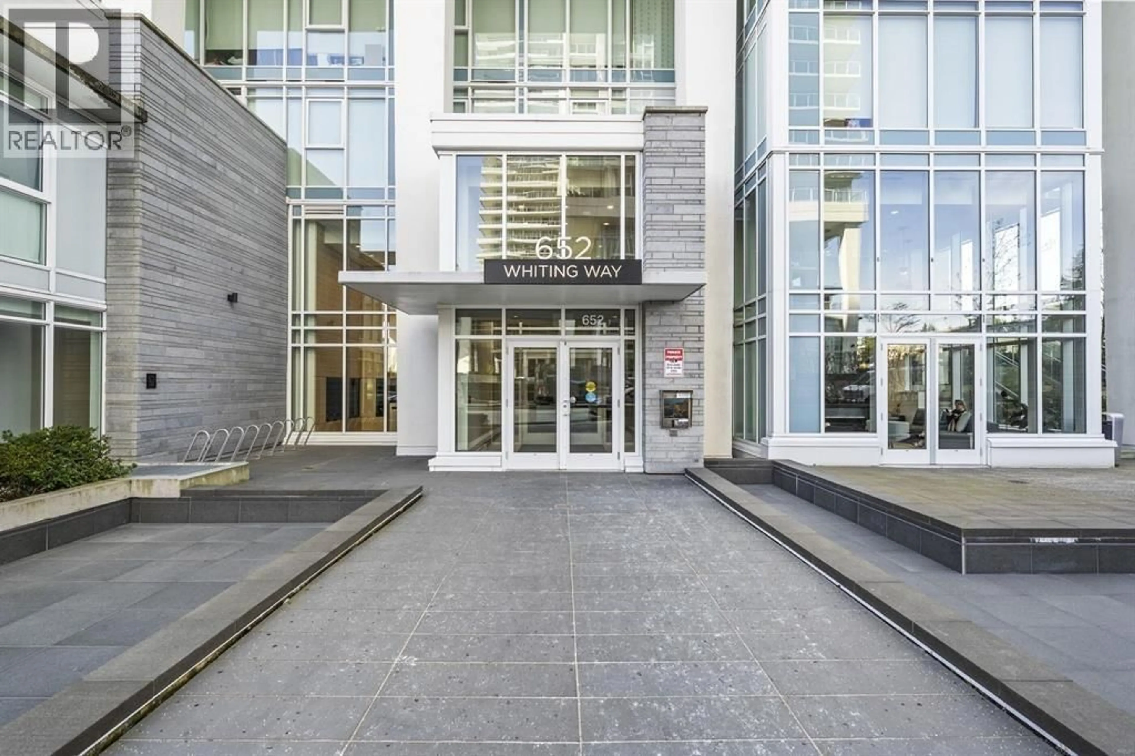 Indoor foyer for 2210 - 652 WHITING WAY, Coquitlam British Columbia V3J0K3
