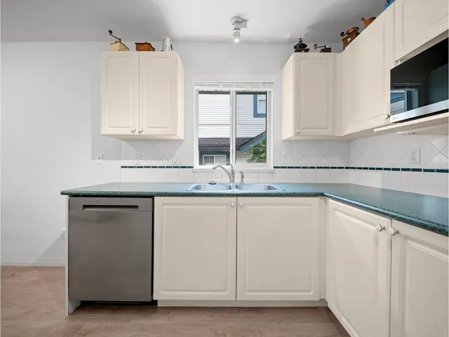 27 - 7330 122 STREET, Surrey 4