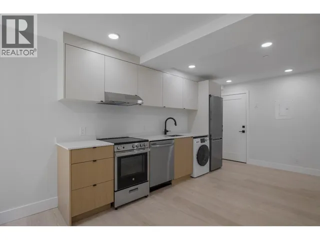 4015 VICTORIA DRIVE, Vancouver 5