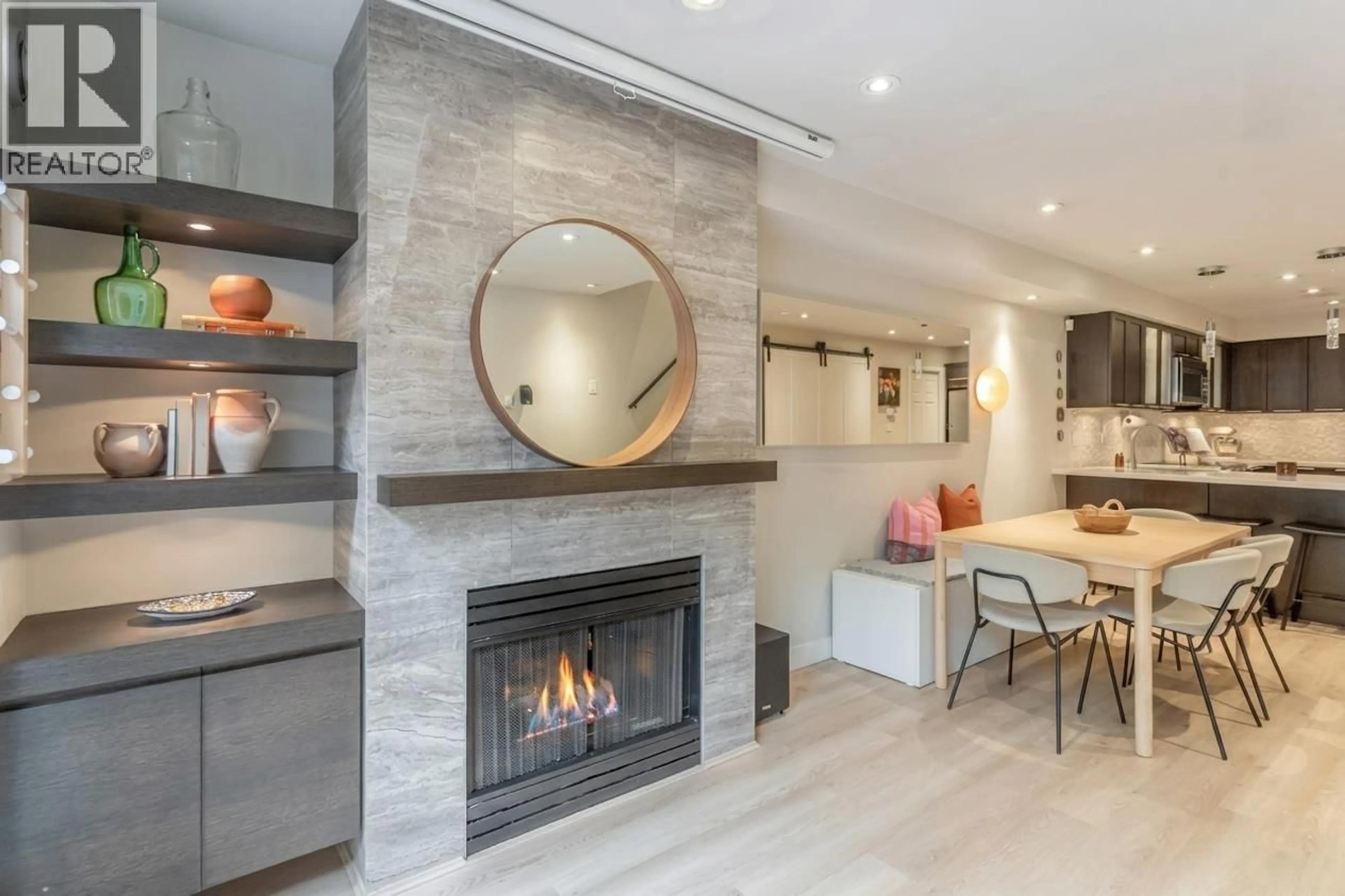 Contemporary kitchen, unknown for 246 - 2565 BROADWAY STREET, Vancouver British Columbia V6K2E9