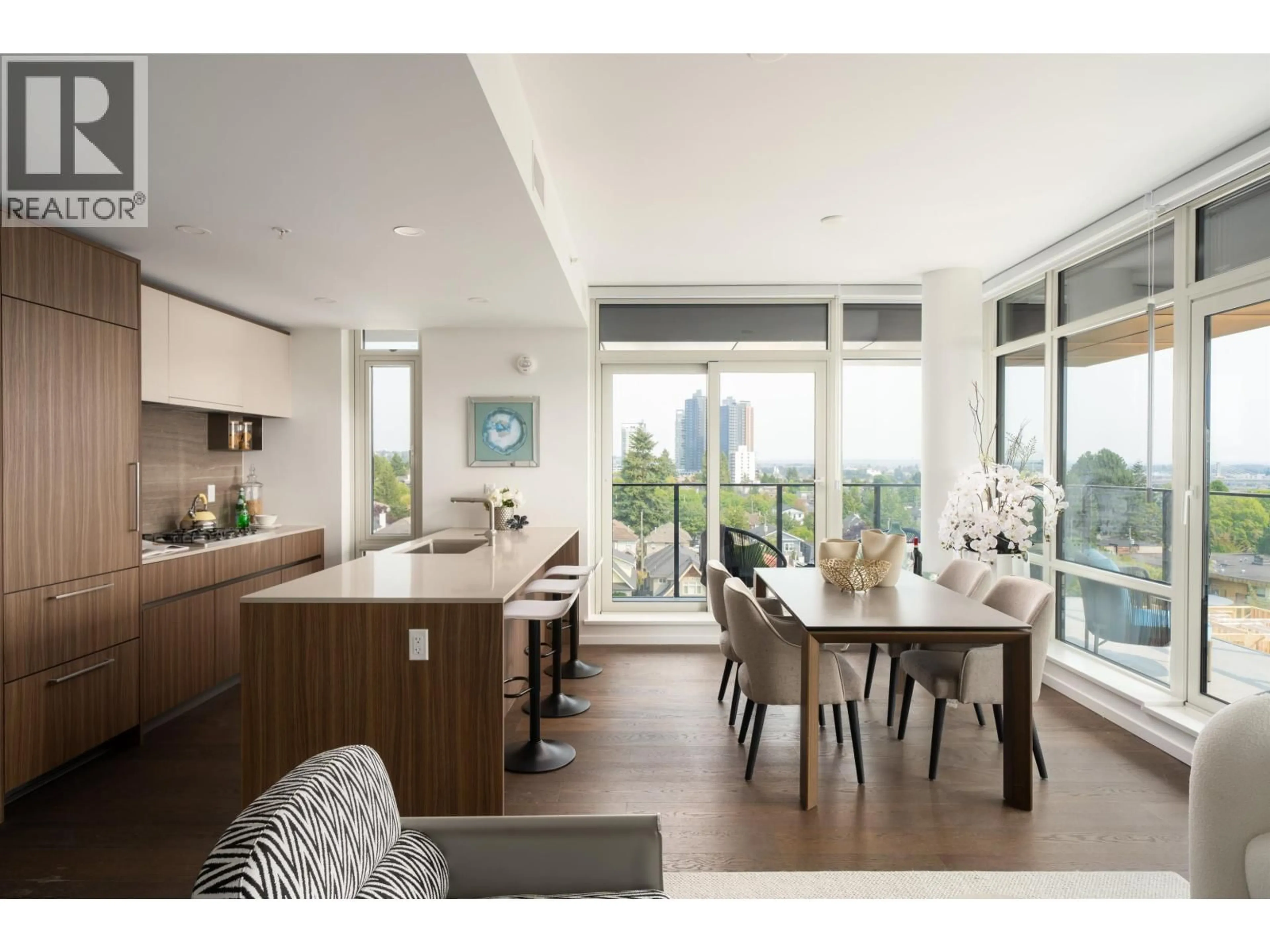 Unknown for 201 - 8486 OAK STREET, Vancouver British Columbia V6P4B1