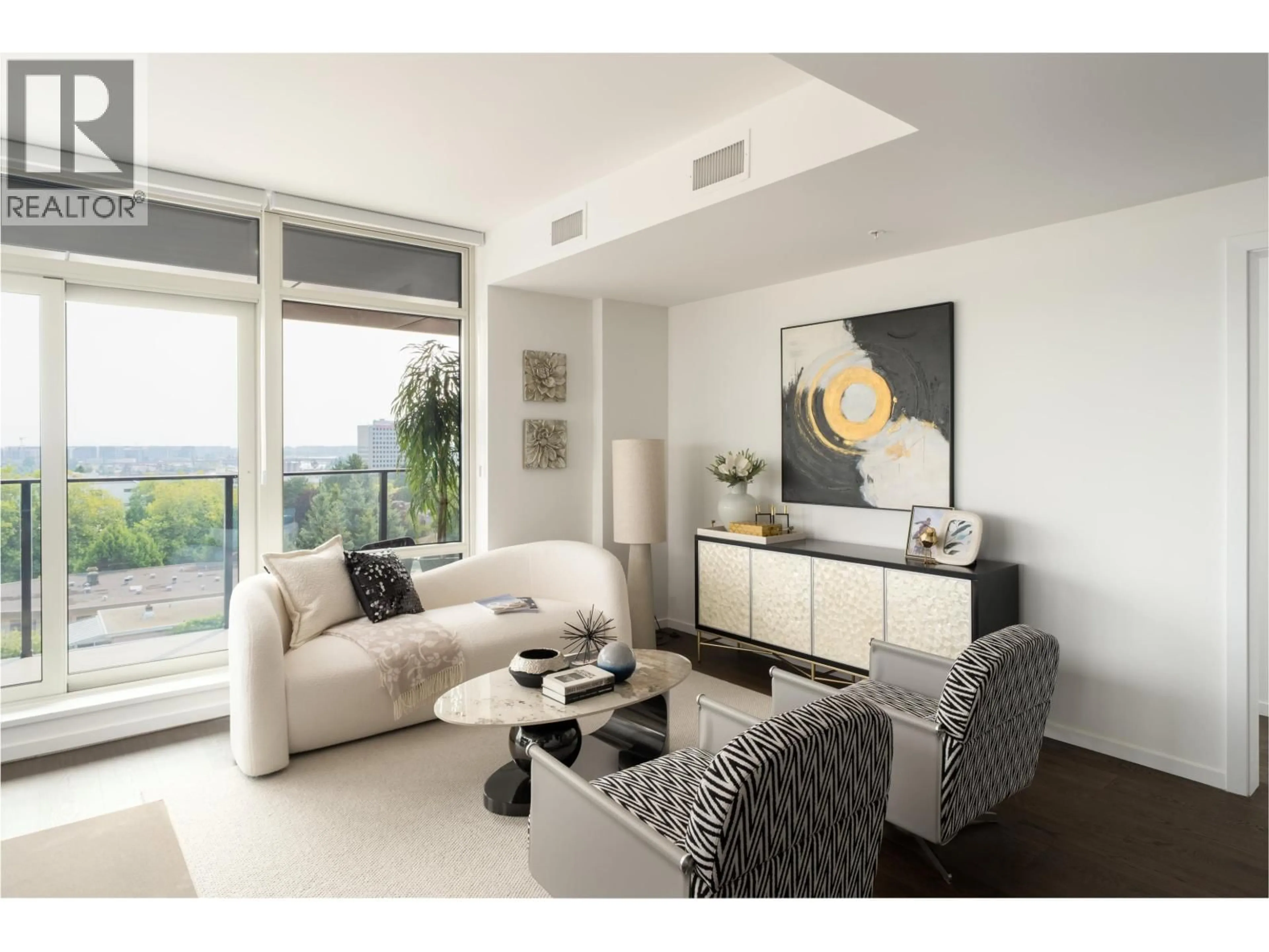 Living room with furniture, unknown for 201 - 8486 OAK STREET, Vancouver British Columbia V6P4B1
