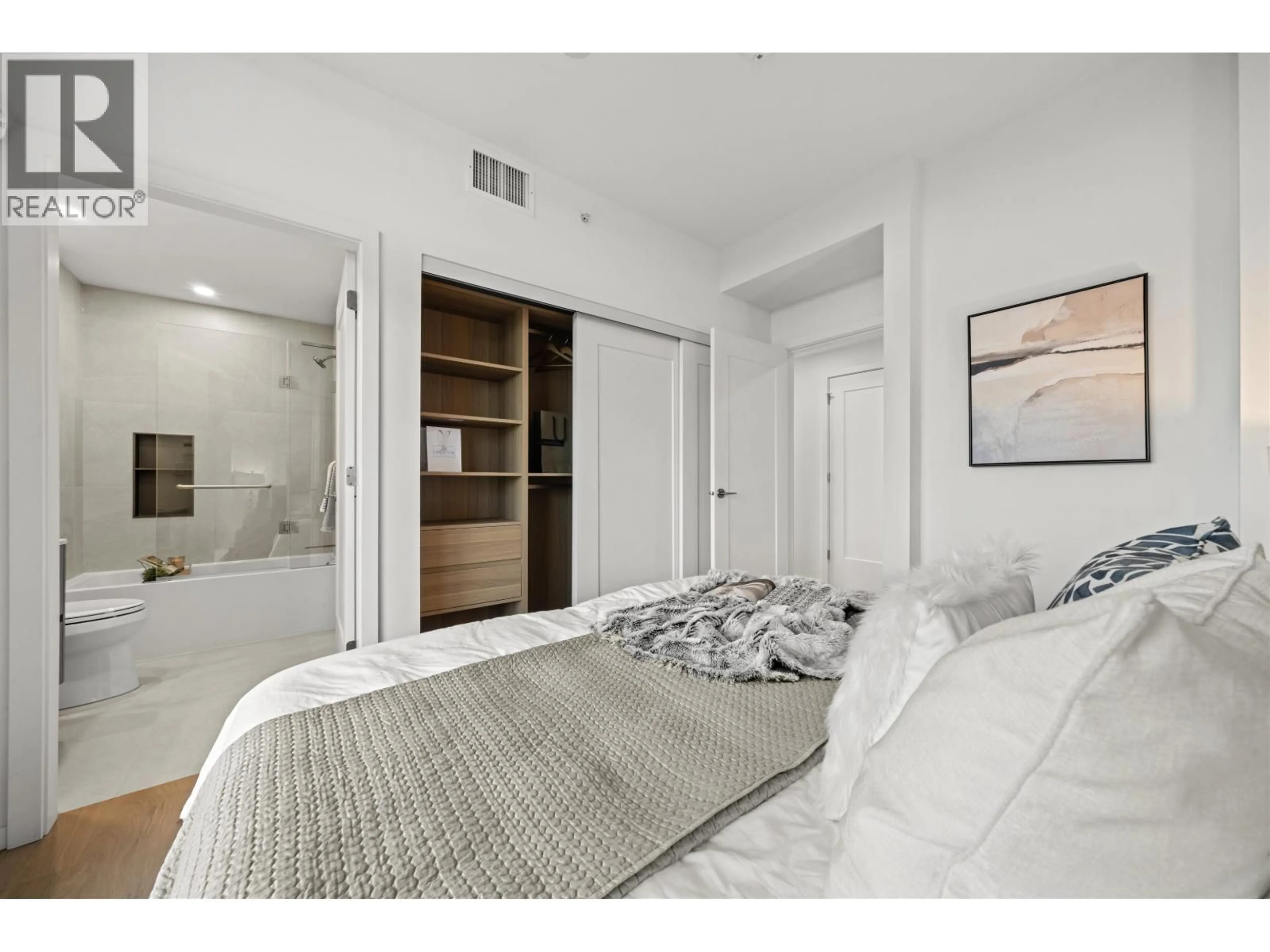 Bedroom with bed, unknown for 104 - 8486 OAK STREET, Vancouver British Columbia V6P4B1