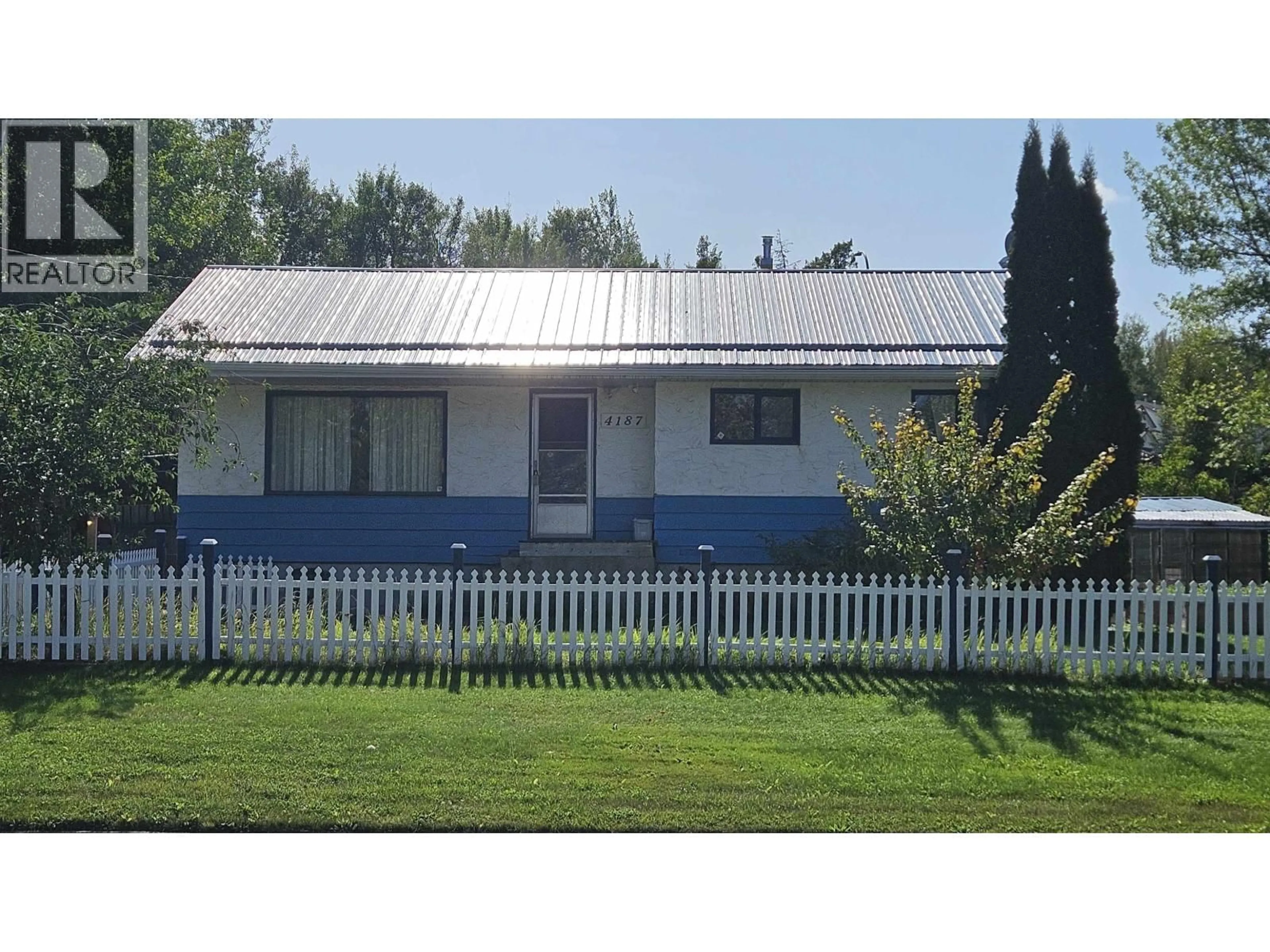 Home with vinyl exterior material, unknown for 4187 DAVIS ROAD, Prince George British Columbia V2N5L2