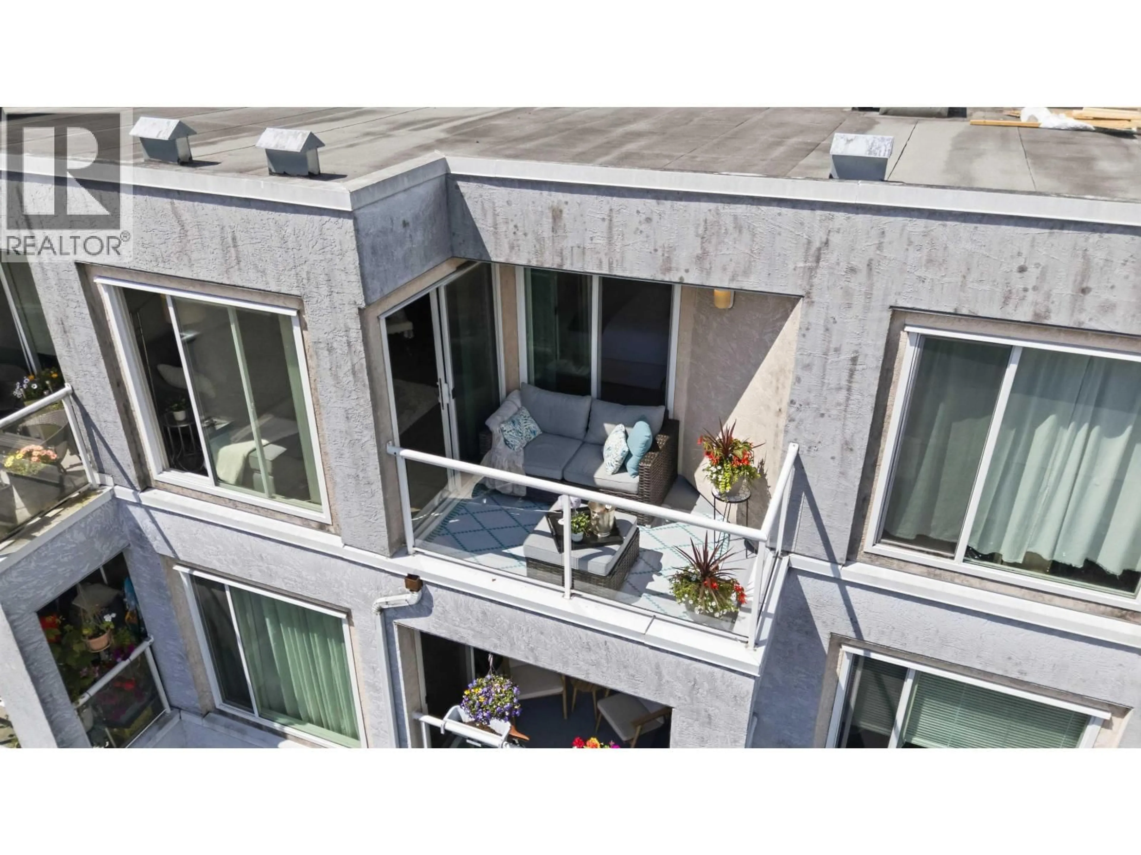 Unknown for 402 - 3505 BROADWAY, Vancouver British Columbia V6R2B5