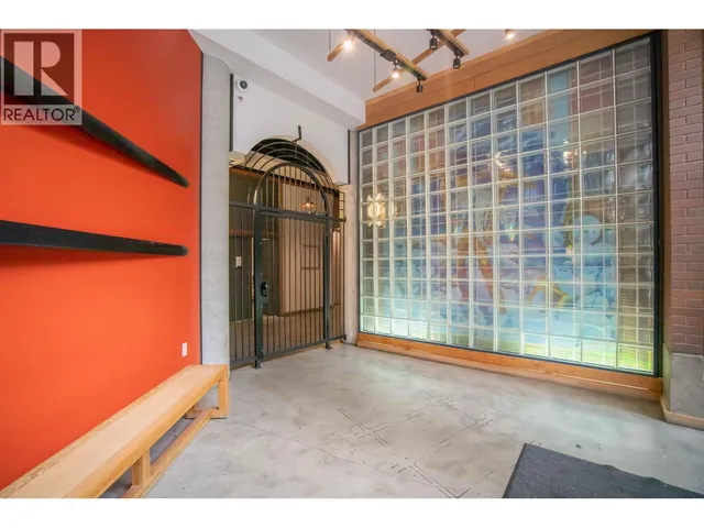 708 - 22 CORDOVA STREET, Vancouver 2