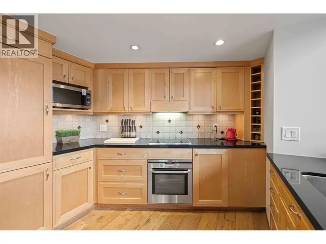 708 - 22 CORDOVA STREET, Vancouver 4