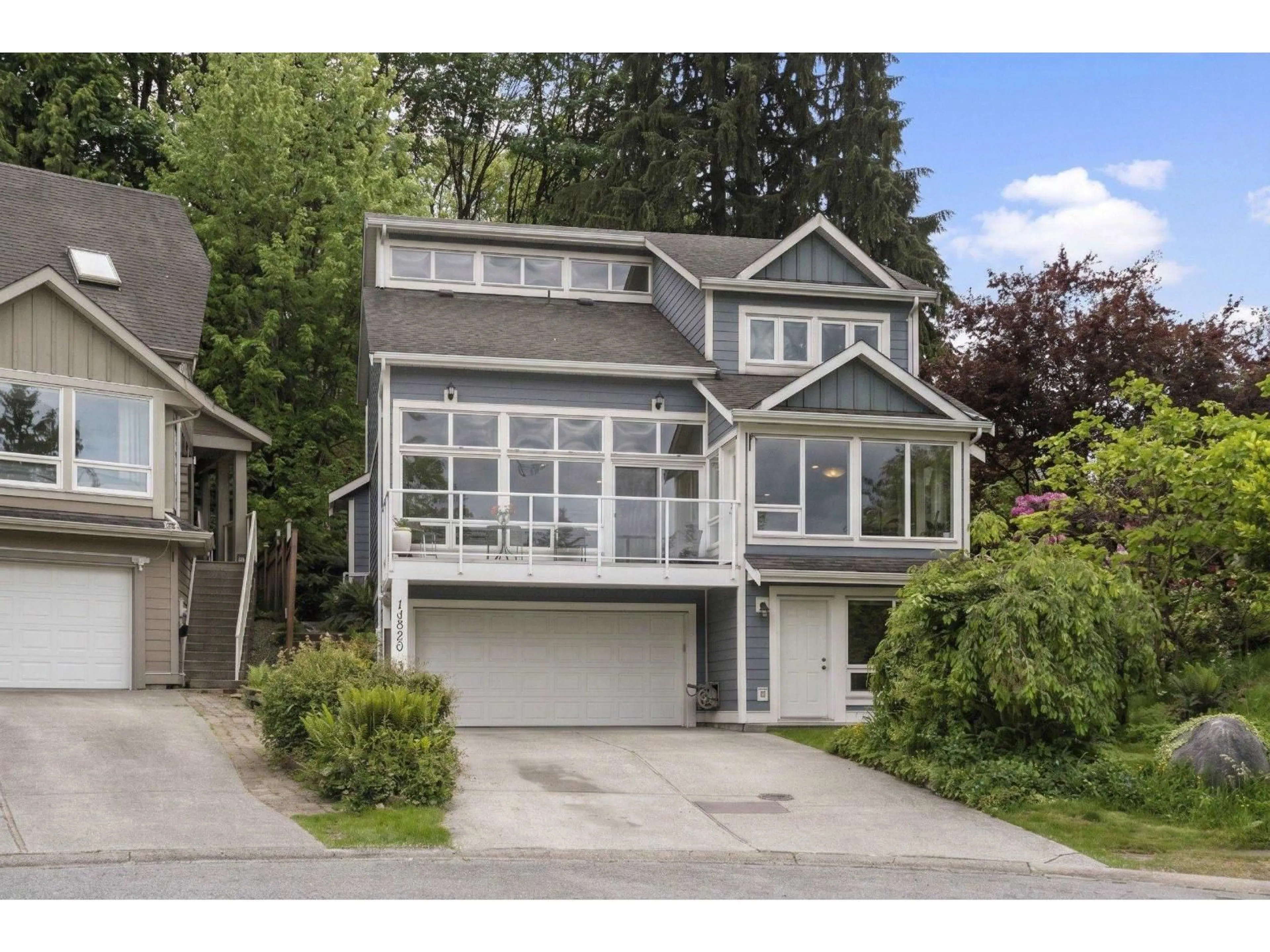 Home with vinyl exterior material, street for 13820 116 AVENUE, Surrey British Columbia V3R2T2