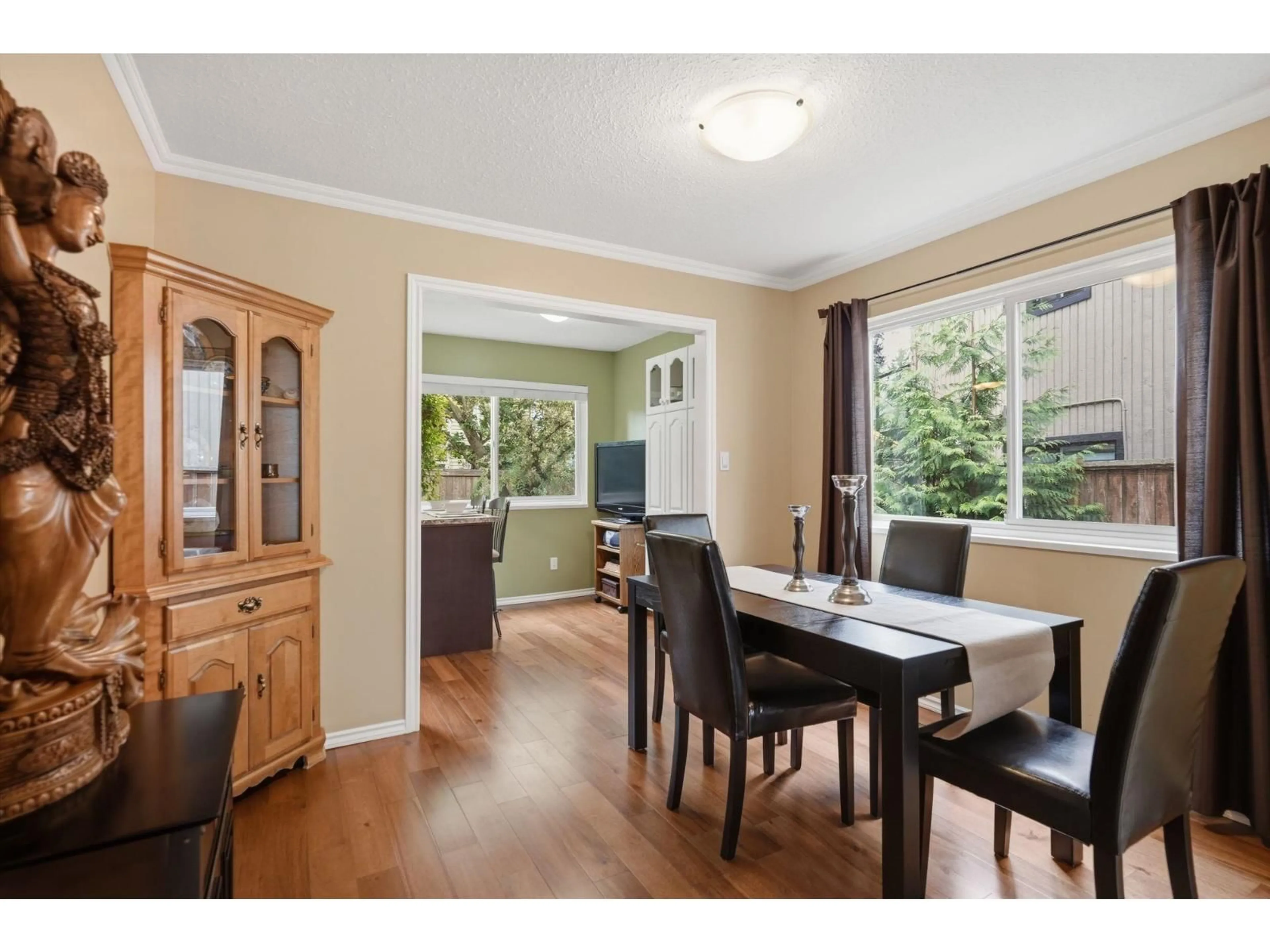 Dining room, wood/laminate floor for 11870 STAPLES CRESCENT, Delta British Columbia V4E2T7