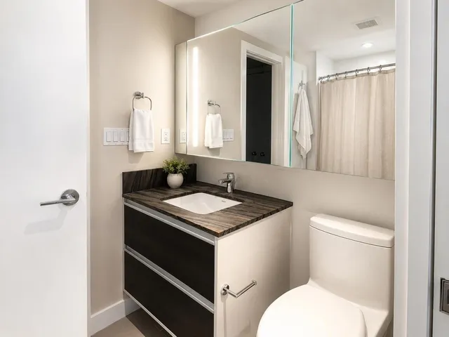 303 - 13398 104 AVENUE, Surrey 5