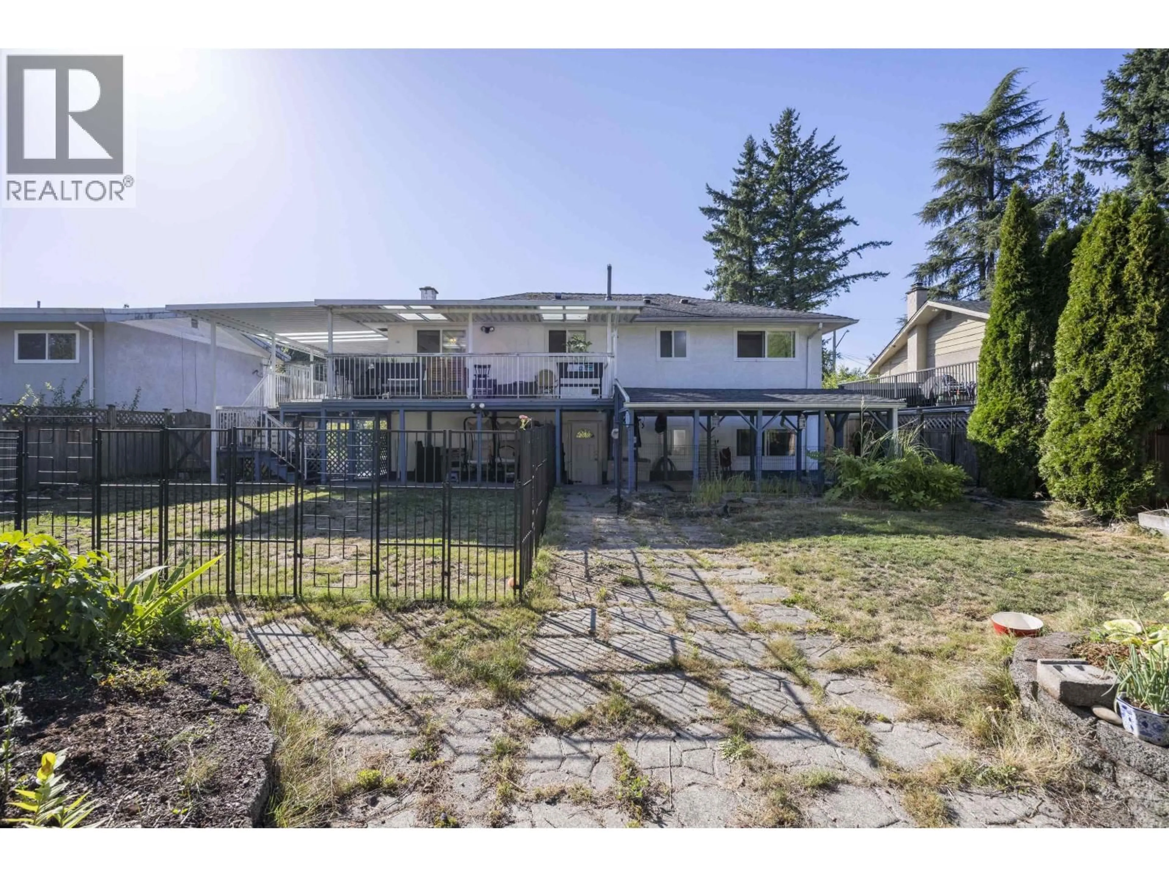 A pic from outside/outdoor area/front of a property/back of a property/a pic from drone, unknown for 3648 VINCENT STREET, Port Coquitlam British Columbia V3B3T9