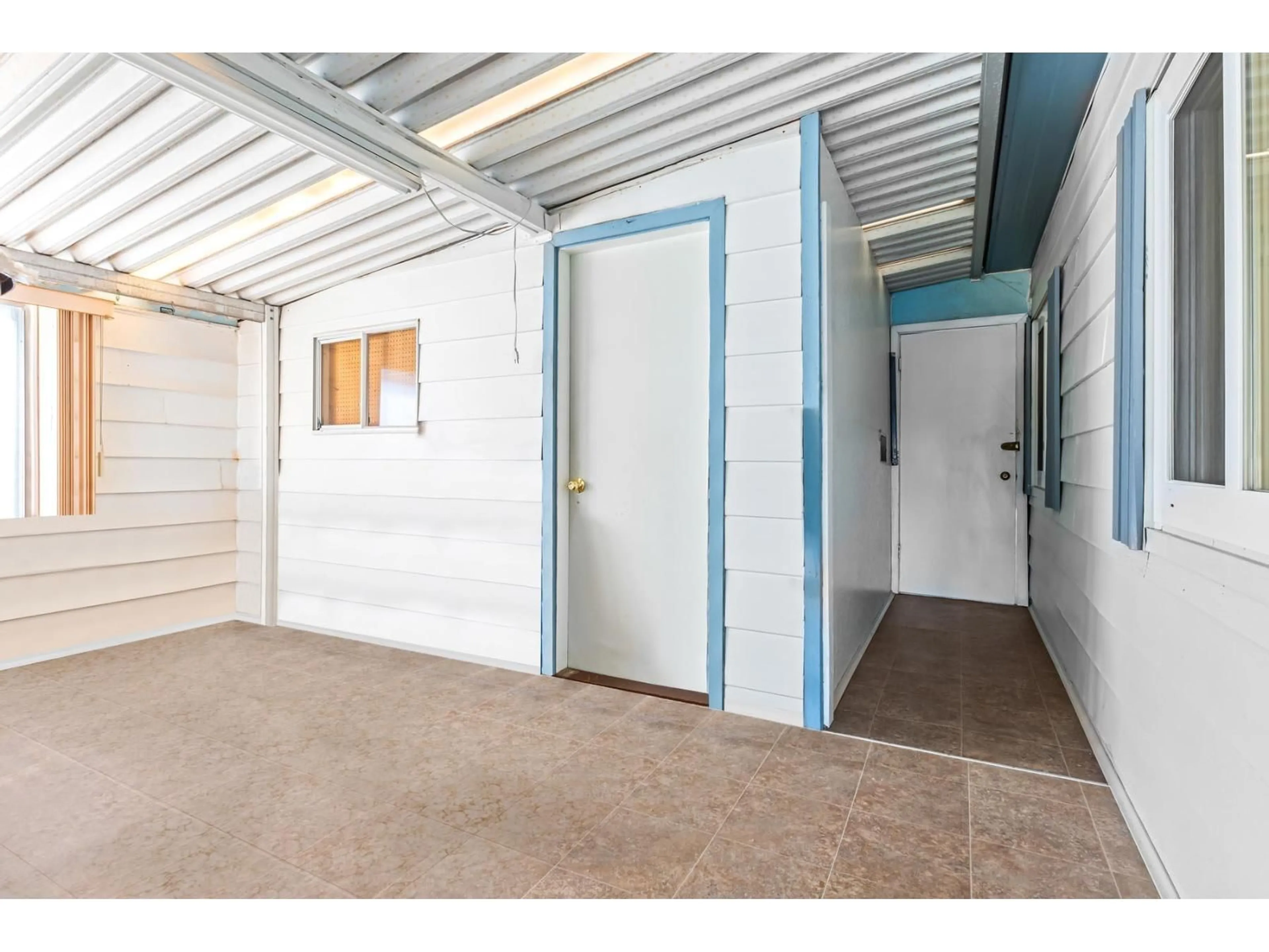 Storage room or clothes room or walk-in closet for 15869 YORKSHIRE PLACE, Surrey British Columbia V4A5K7