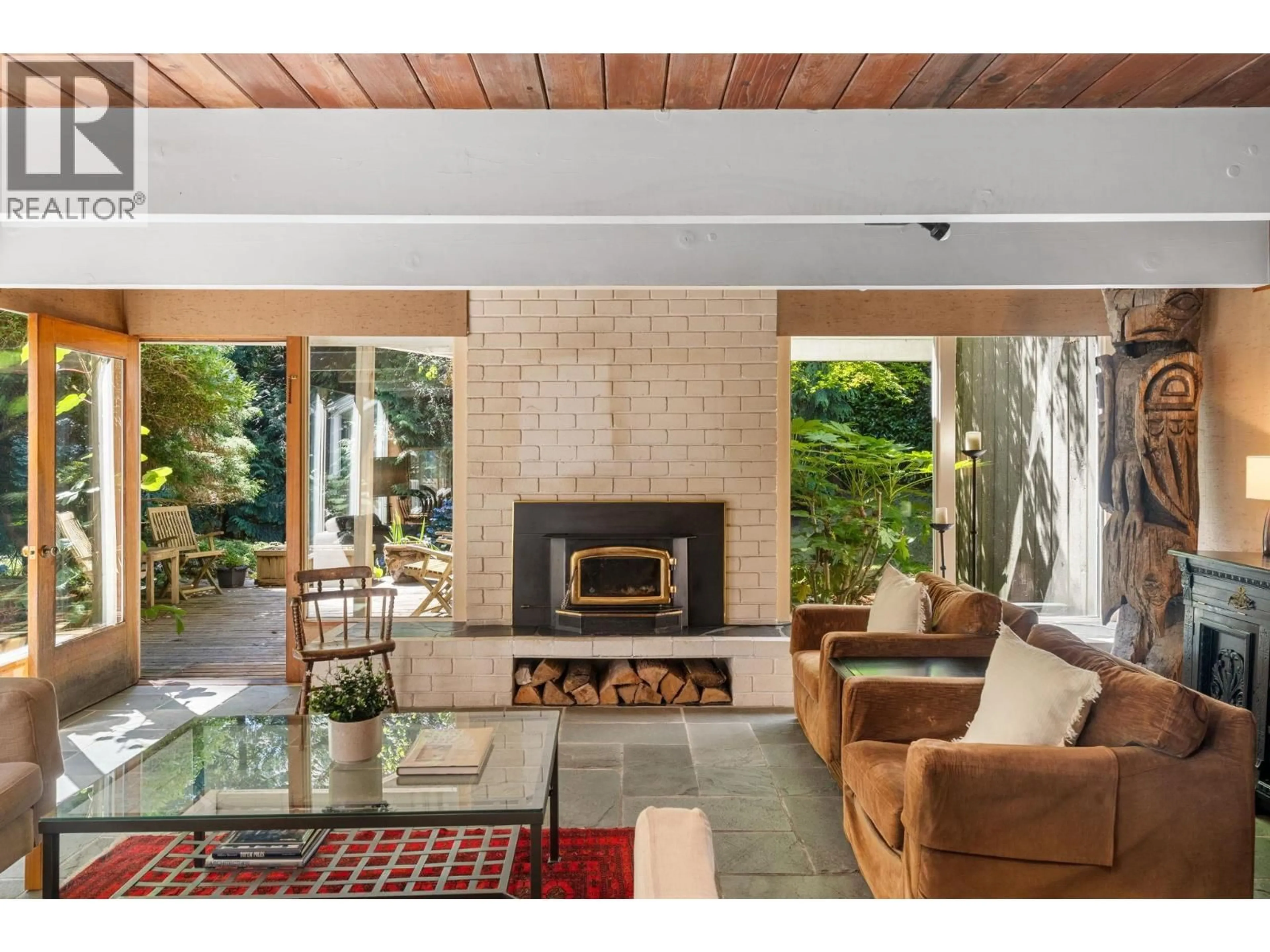 Living room with furniture, unknown for 6222 ST. GEORGES AVENUE, West Vancouver British Columbia V7W1Z7