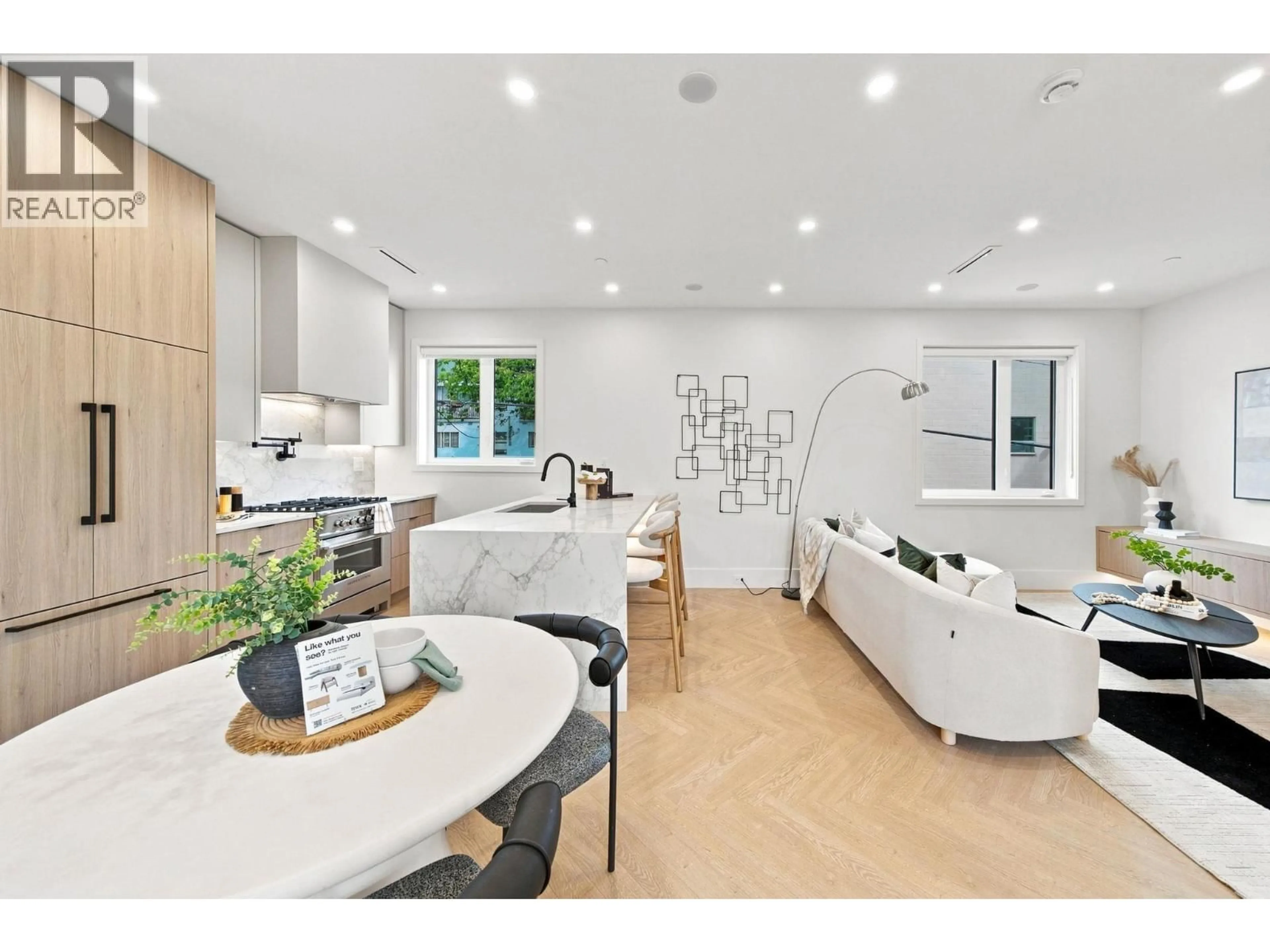 Open concept kitchen, unknown for 646 E 23RD AVENUE, Vancouver British Columbia V5V1X8