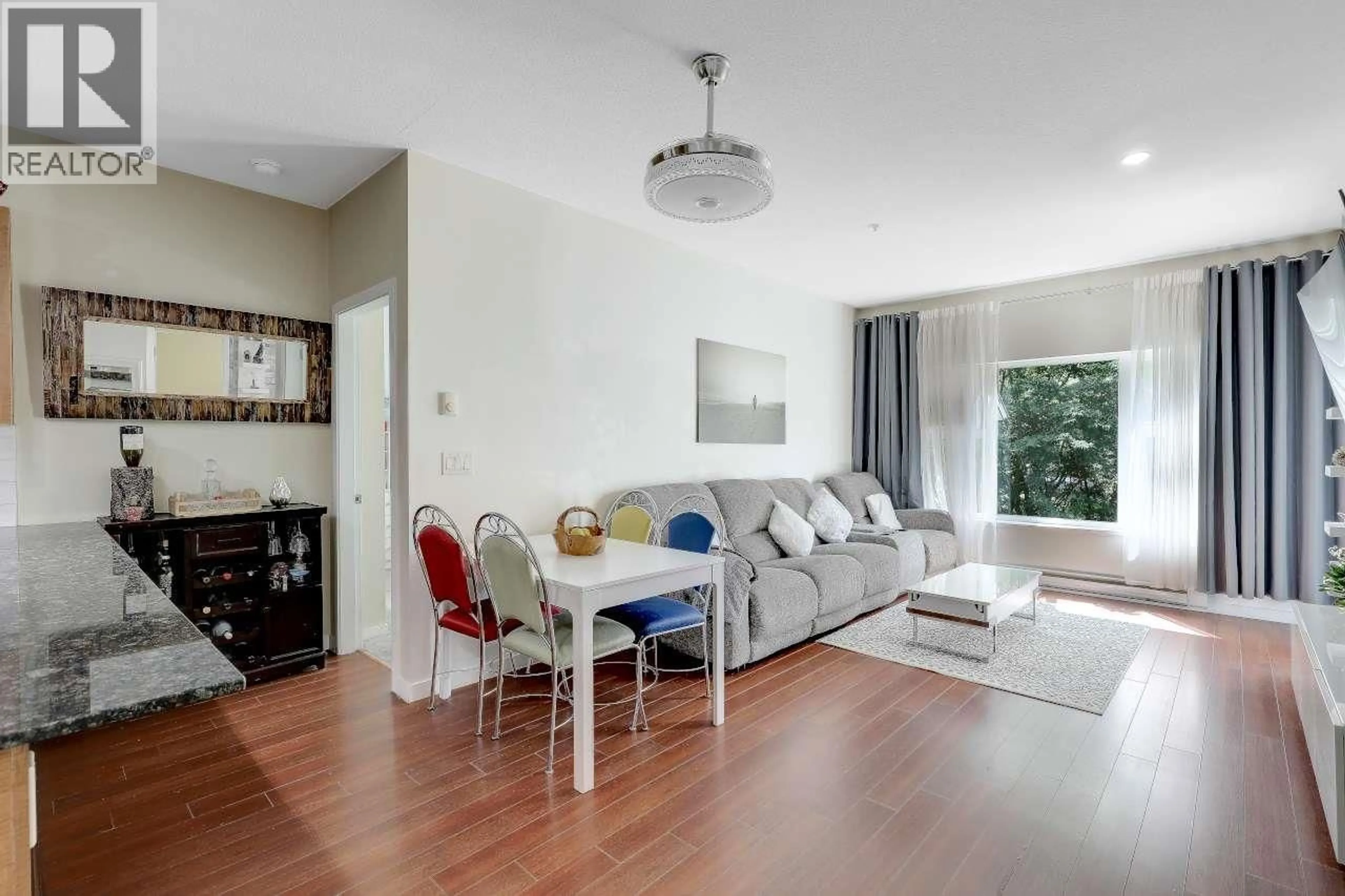 Living room with furniture, unknown for 208 - 2488 KELLY AVENUE, Port Coquitlam British Columbia V3C1Y4