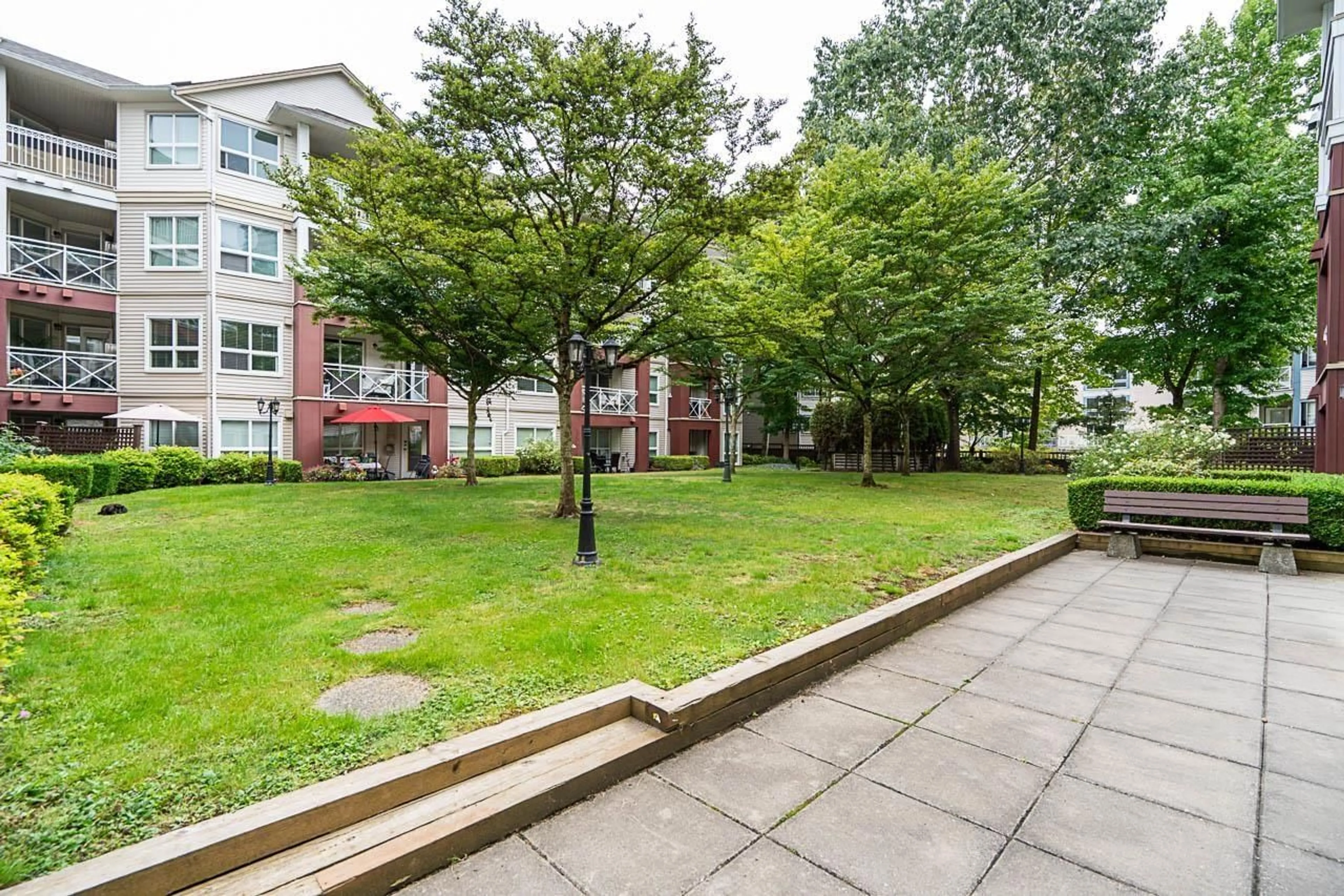 Patio, unknown for 211 - 8068 120A STREET, Surrey British Columbia V3W3P3