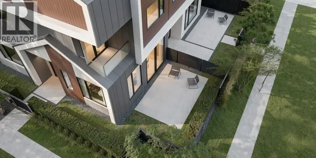 2 - 2417 HIGHBURY STREET, Vancouver 4