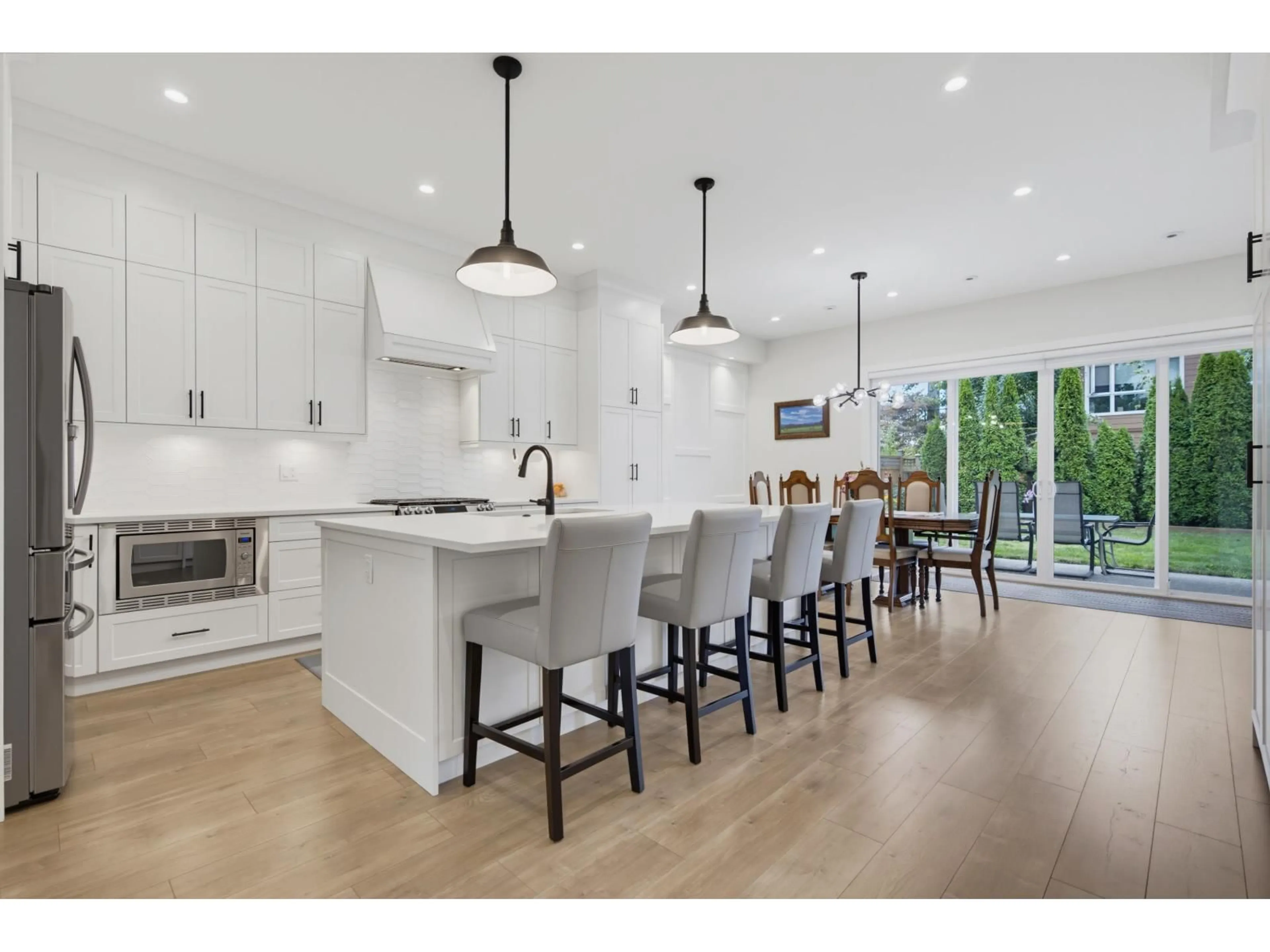 Open concept kitchen, unknown for 20044 73 AVENUE, Langley British Columbia V2Y3G5