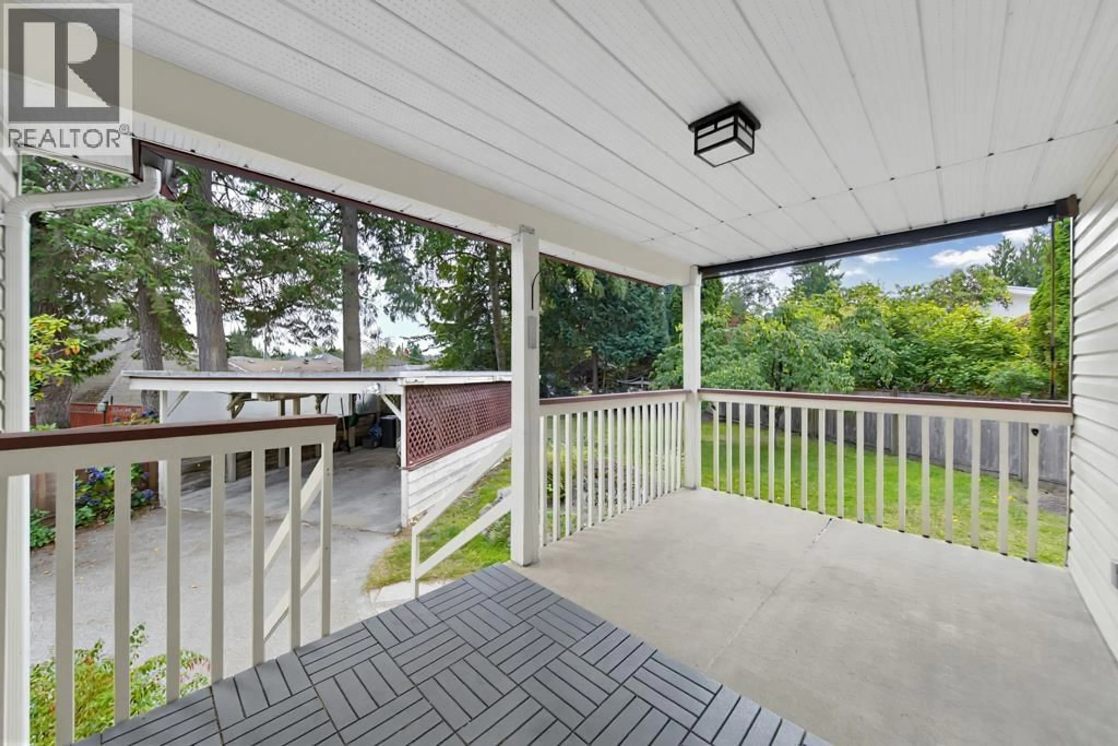 Patio, unknown for 311 MOUNT ROYAL DRIVE, Port Moody British Columbia V3H1R2