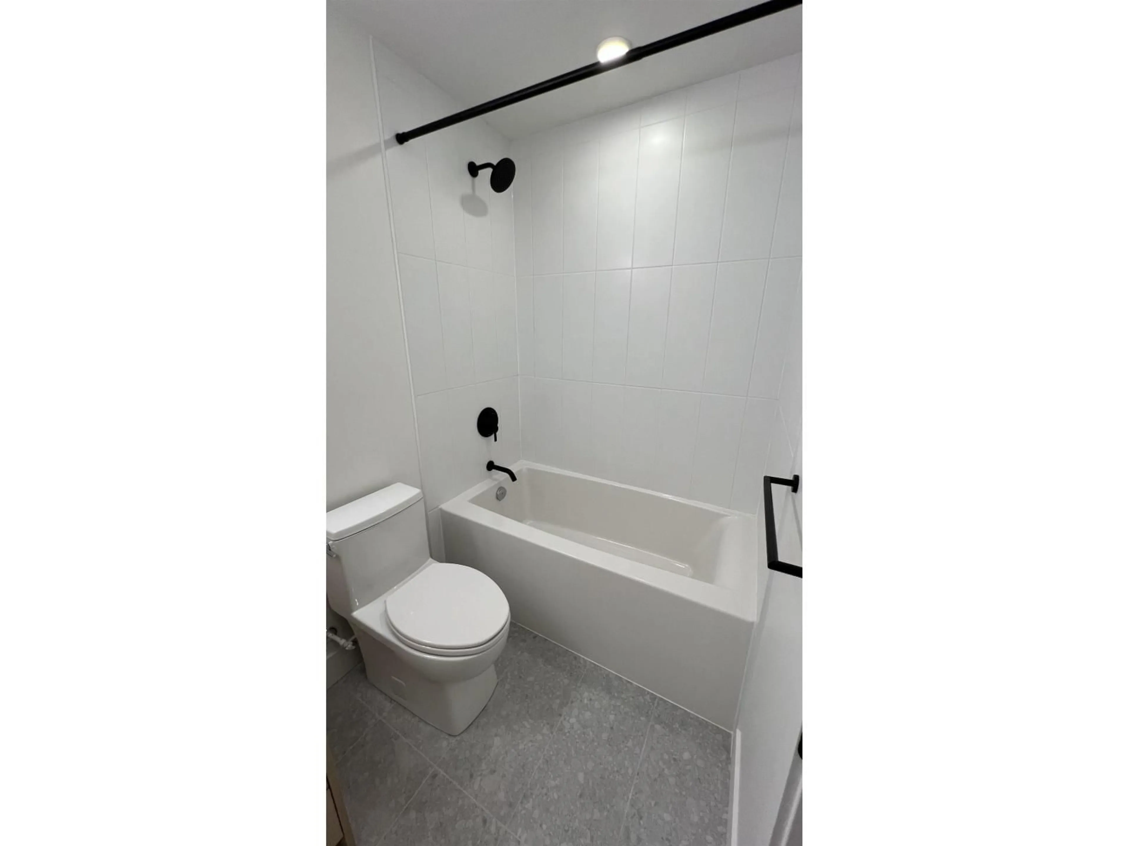 Standard bathroom, ceramic/tile floor for 431 - 20769 FRASER HIGHWAY, Langley British Columbia V3A0S4