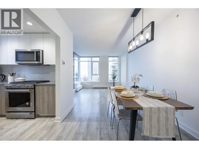 902 - 8940 UNIVERSITY CRESCENT, Burnaby 2