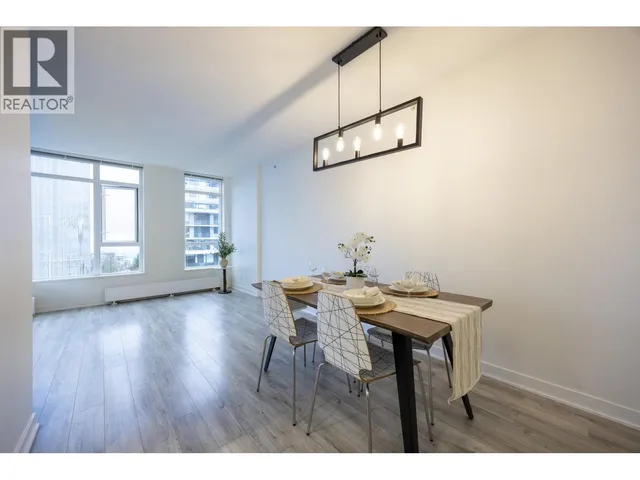902 - 8940 UNIVERSITY CRESCENT, Burnaby 3