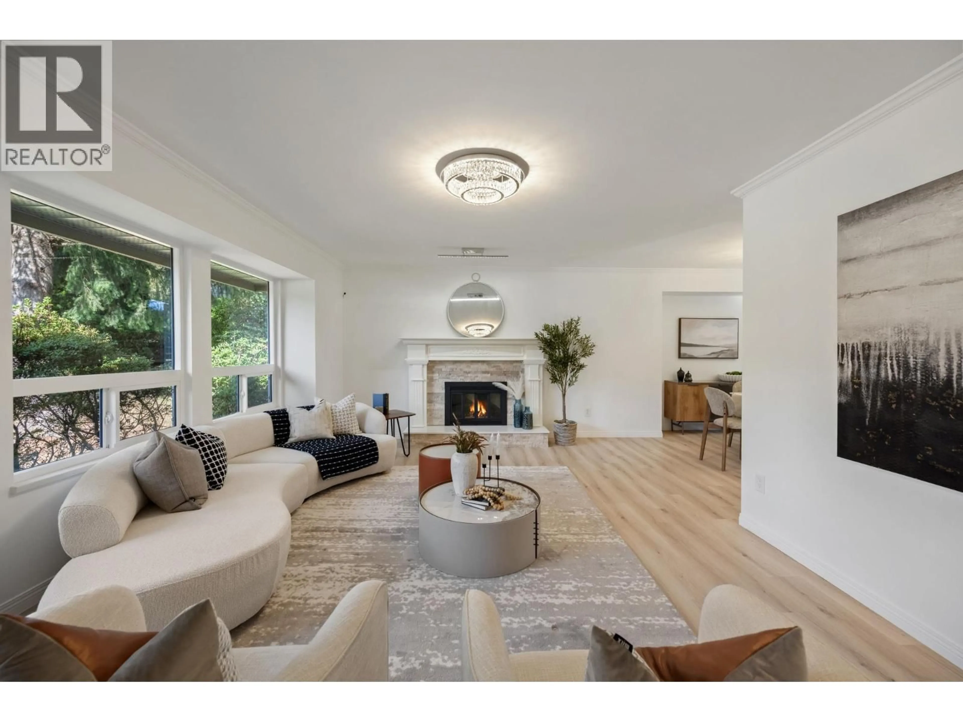 Living room with furniture, unknown for 2556 TRILLIUM PLACE, Coquitlam British Columbia V3E2G3