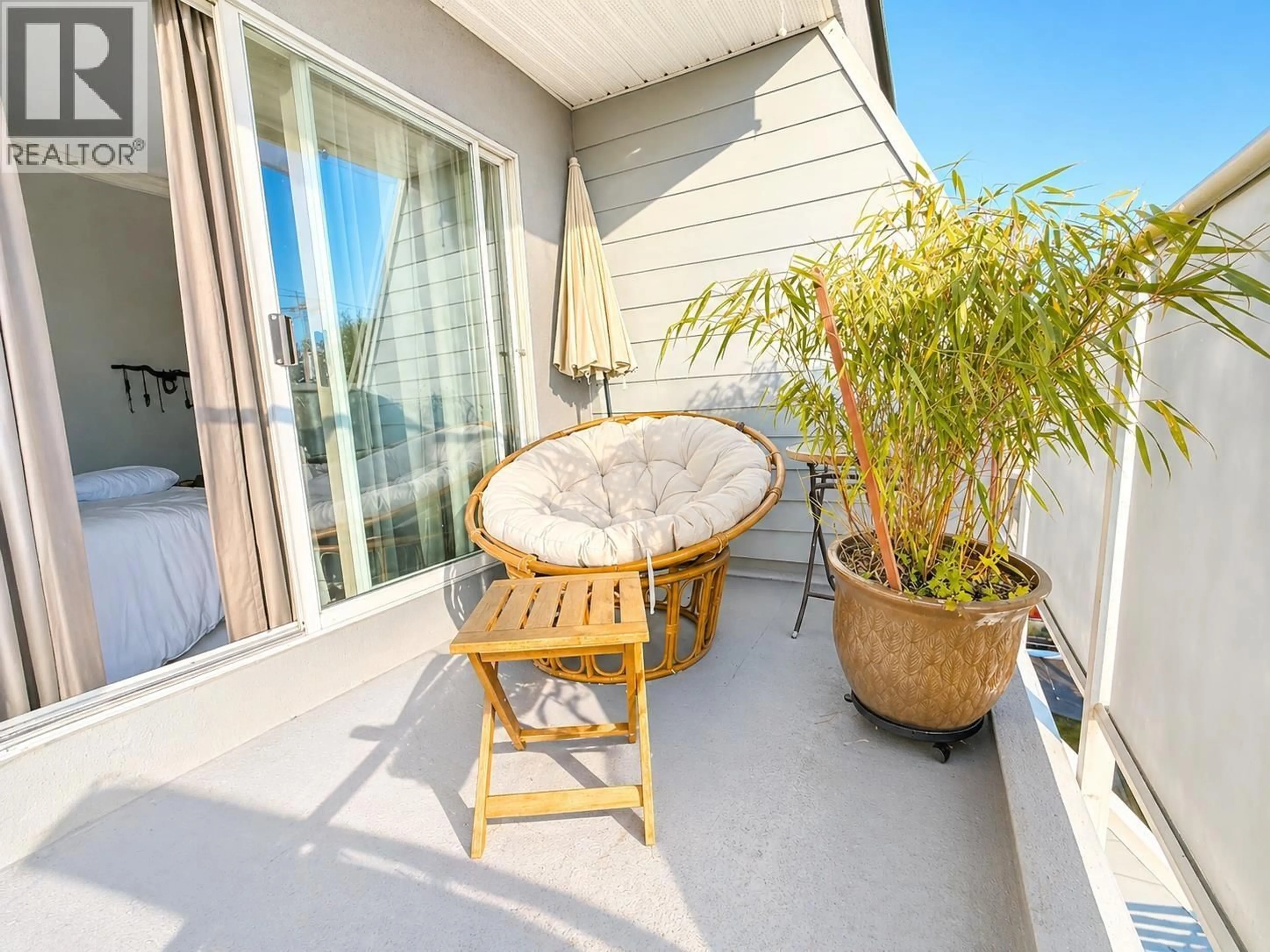 Patio, water/lake/river/ocean view for 3 - 1510 3RD AVENUE, Vancouver British Columbia V5N1G9