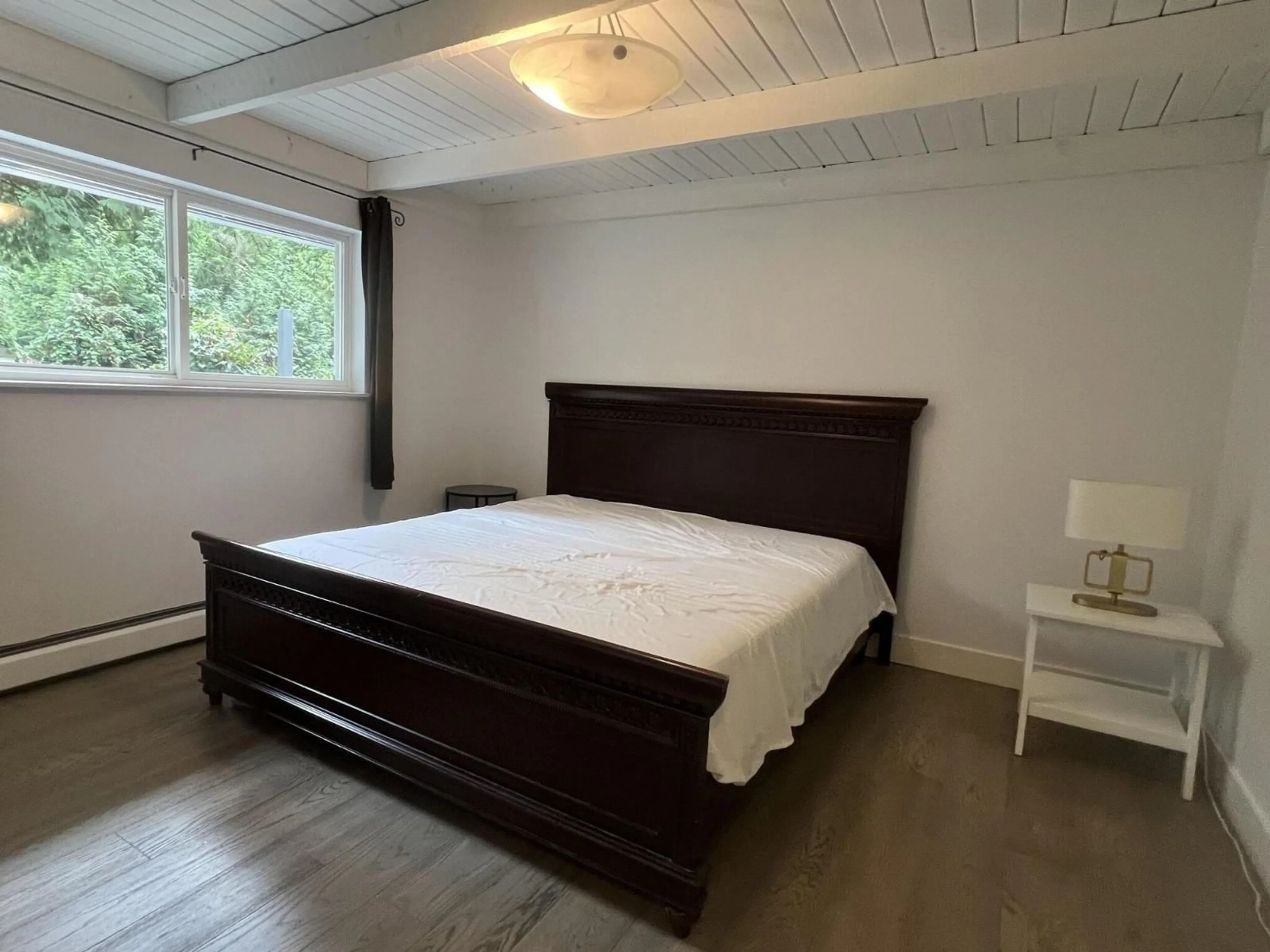 Bedroom with bed, unknown for 13768 32 AVENUE, Surrey British Columbia V4P2B8