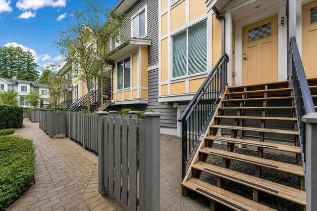 35 - 9718 161A STREET, Surrey 2