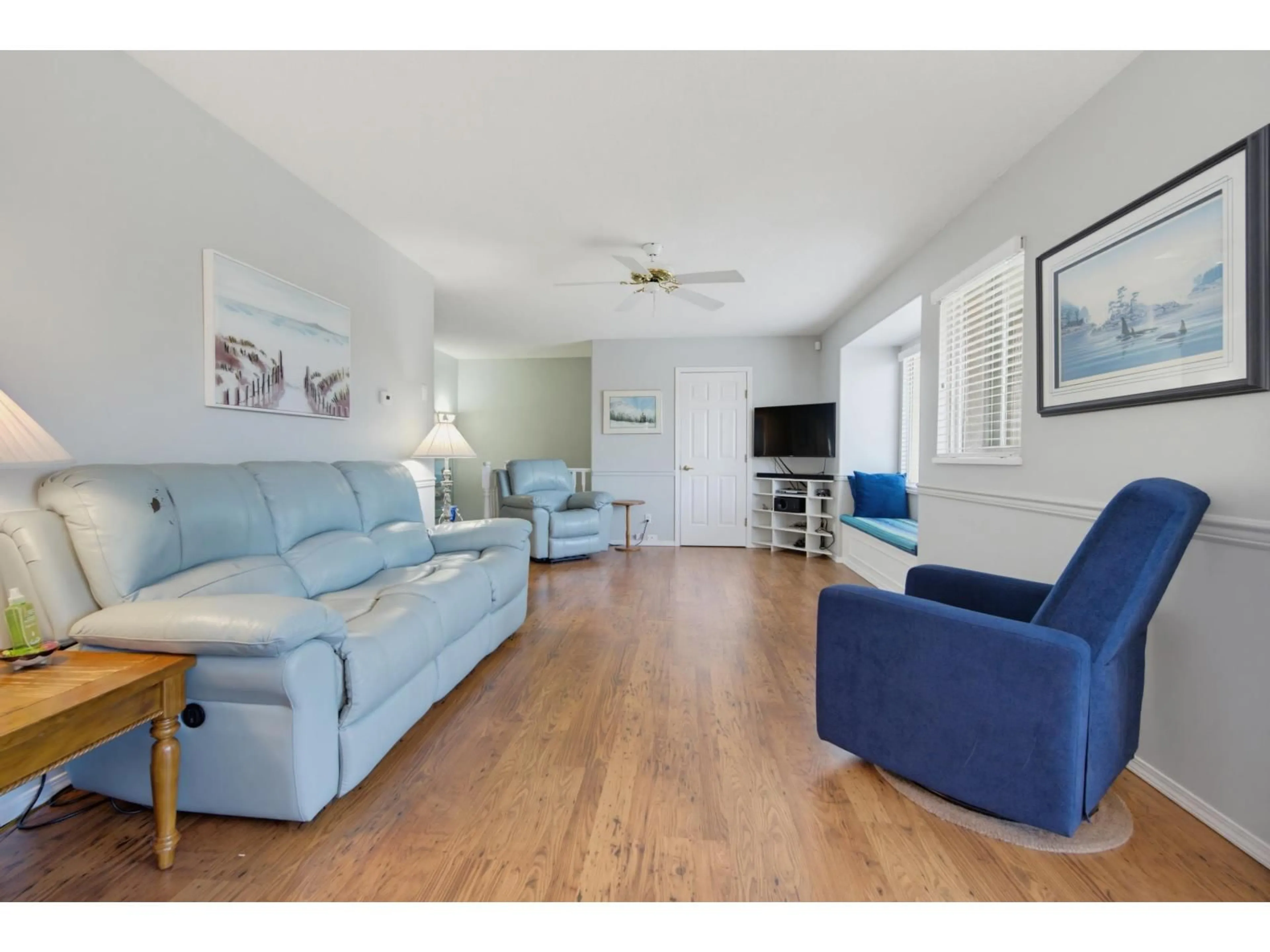 Living room with furniture, unknown for 204 - 13888 70 AVENUE, Surrey British Columbia V3W0R8