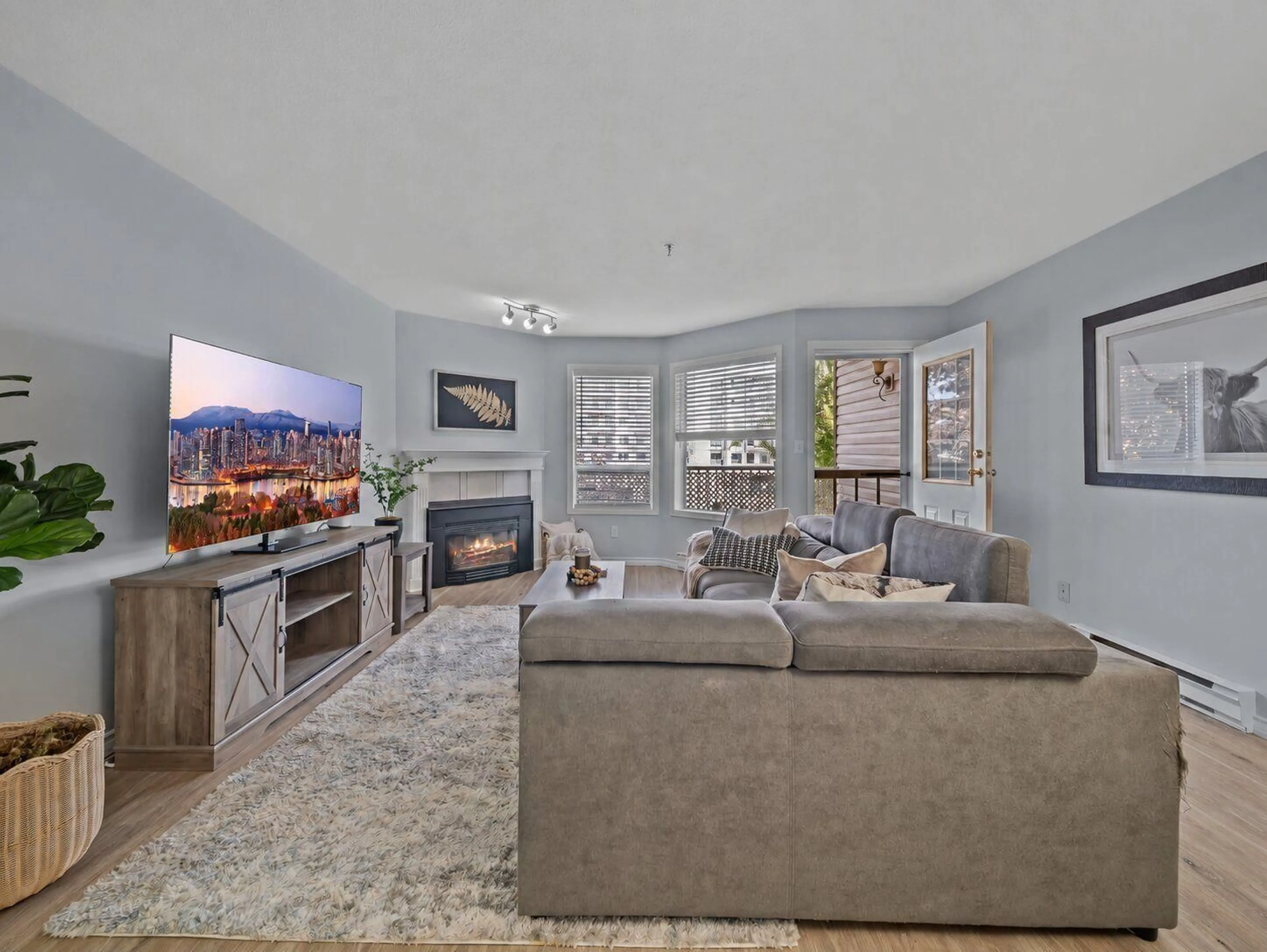 Living room with furniture, unknown for 205 - 5710 201 STREET, Langley British Columbia V3A8A8