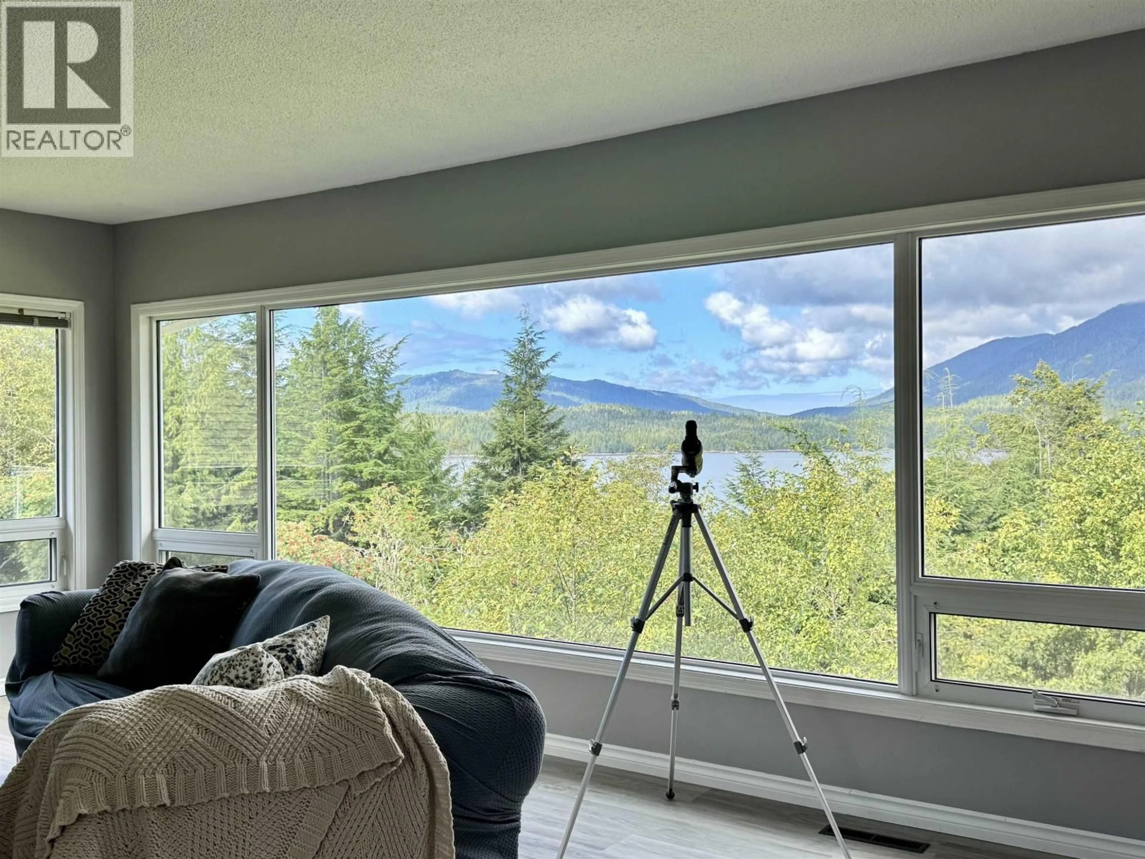 A pic of a room for 707 4TH AVENUE, Prince Rupert British Columbia V8J1P2