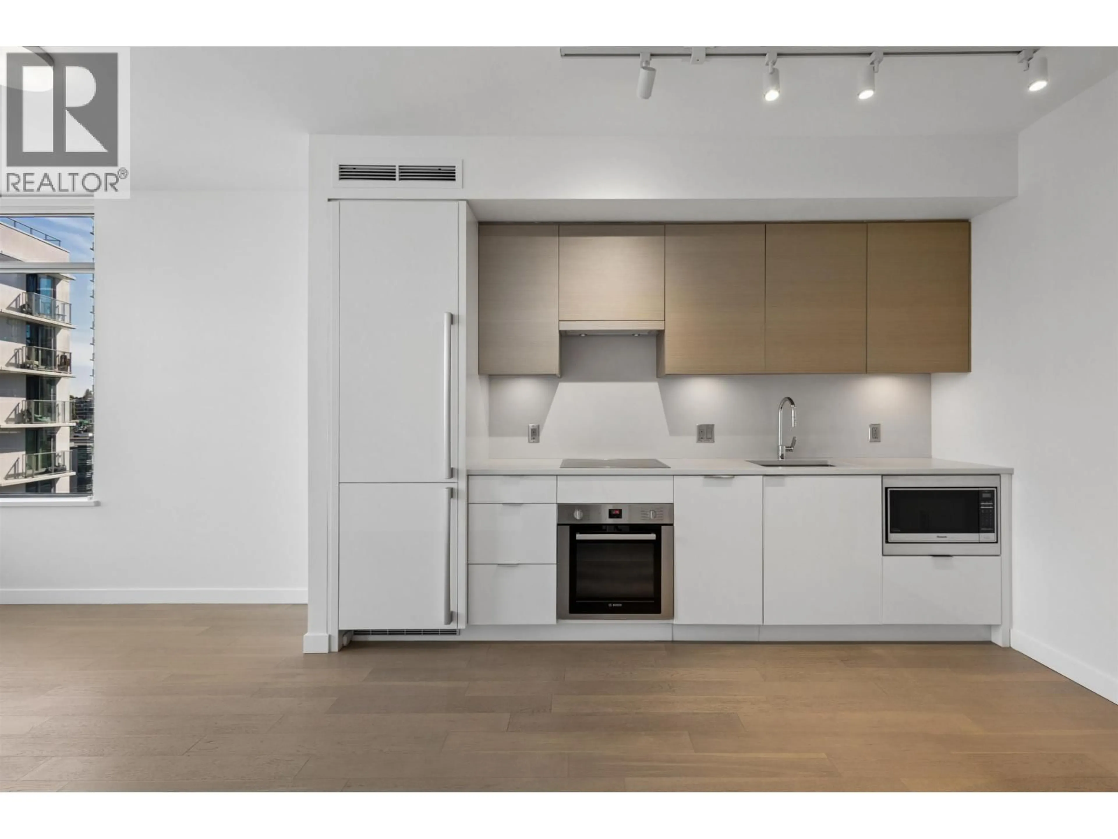 Standard kitchen, wood/laminate floor for 1009 - 1688 PULLMAN PORTER STREET, Vancouver British Columbia V6A0H4