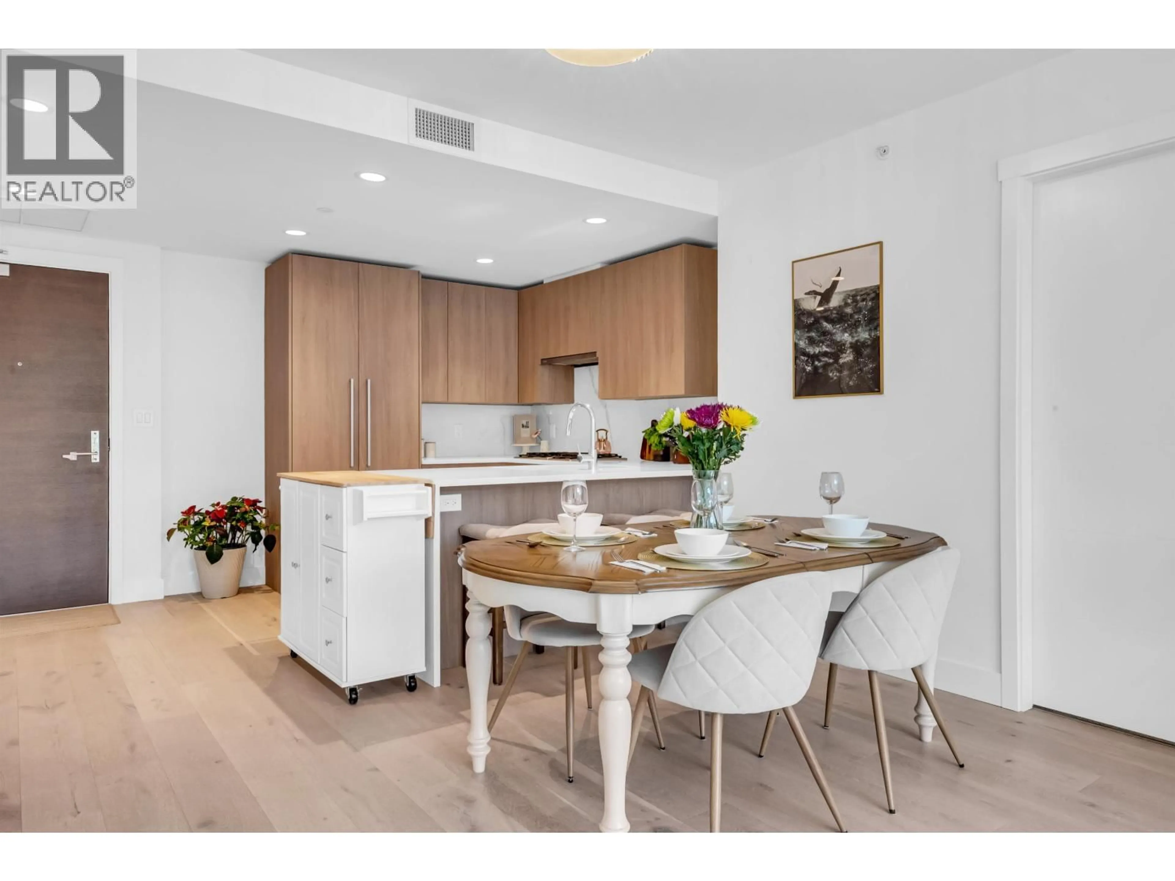 Unknown for 305 - 2707 LIBRARY LANE, North Vancouver British Columbia V7J0C6