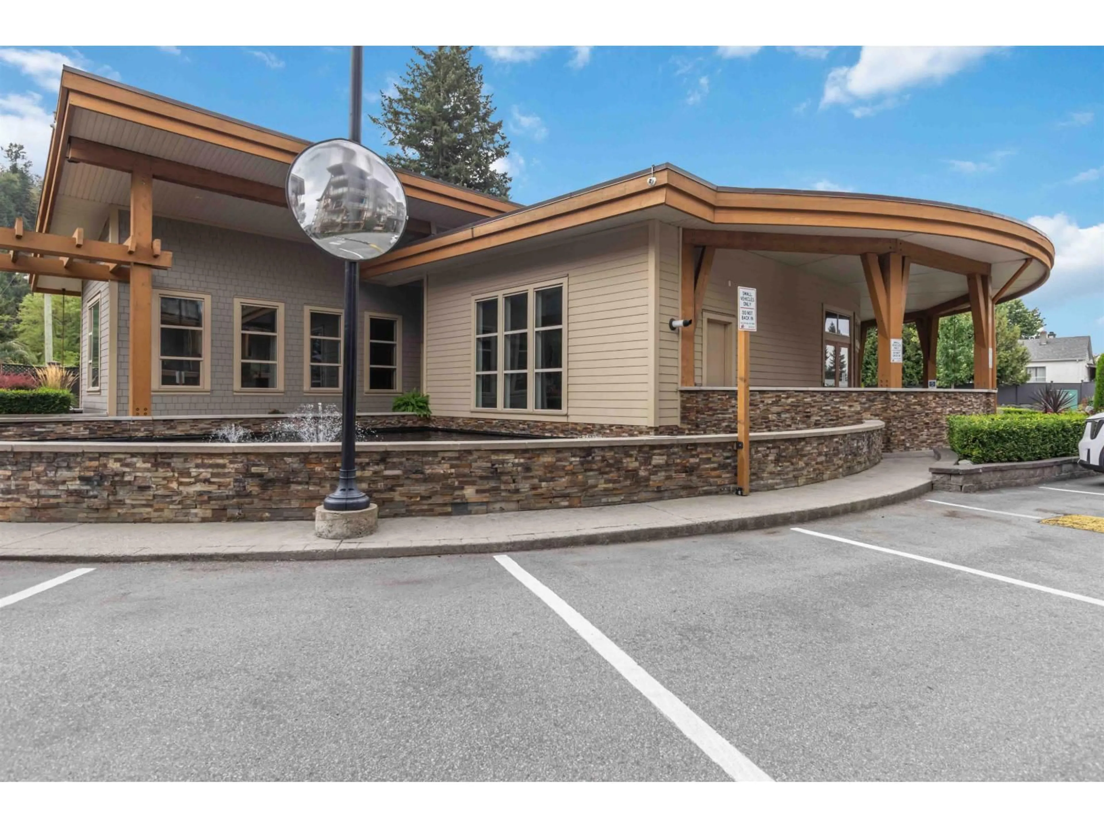 Unknown for 105 - 45746 KEITH WILSON ROAD, Chilliwack British Columbia V2R1J9