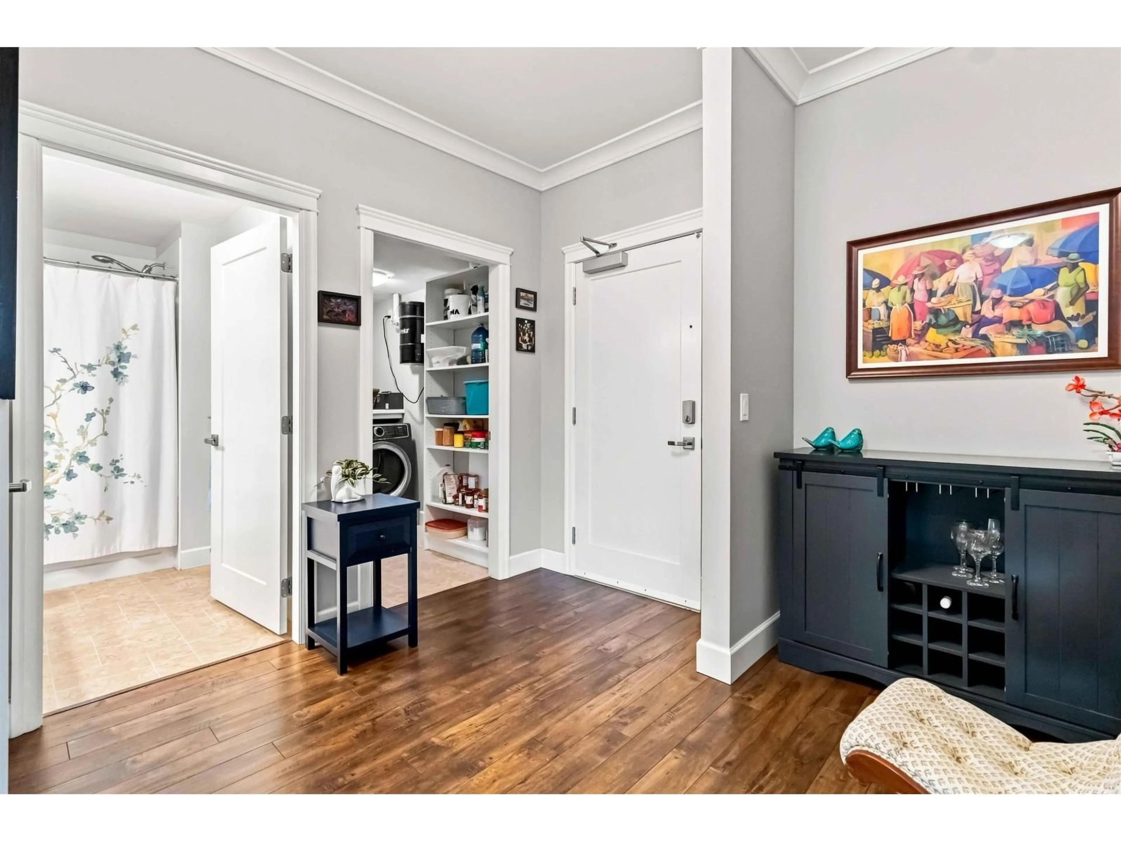 Indoor entryway for 105 - 45746 KEITH WILSON ROAD, Chilliwack British Columbia V2R1J9