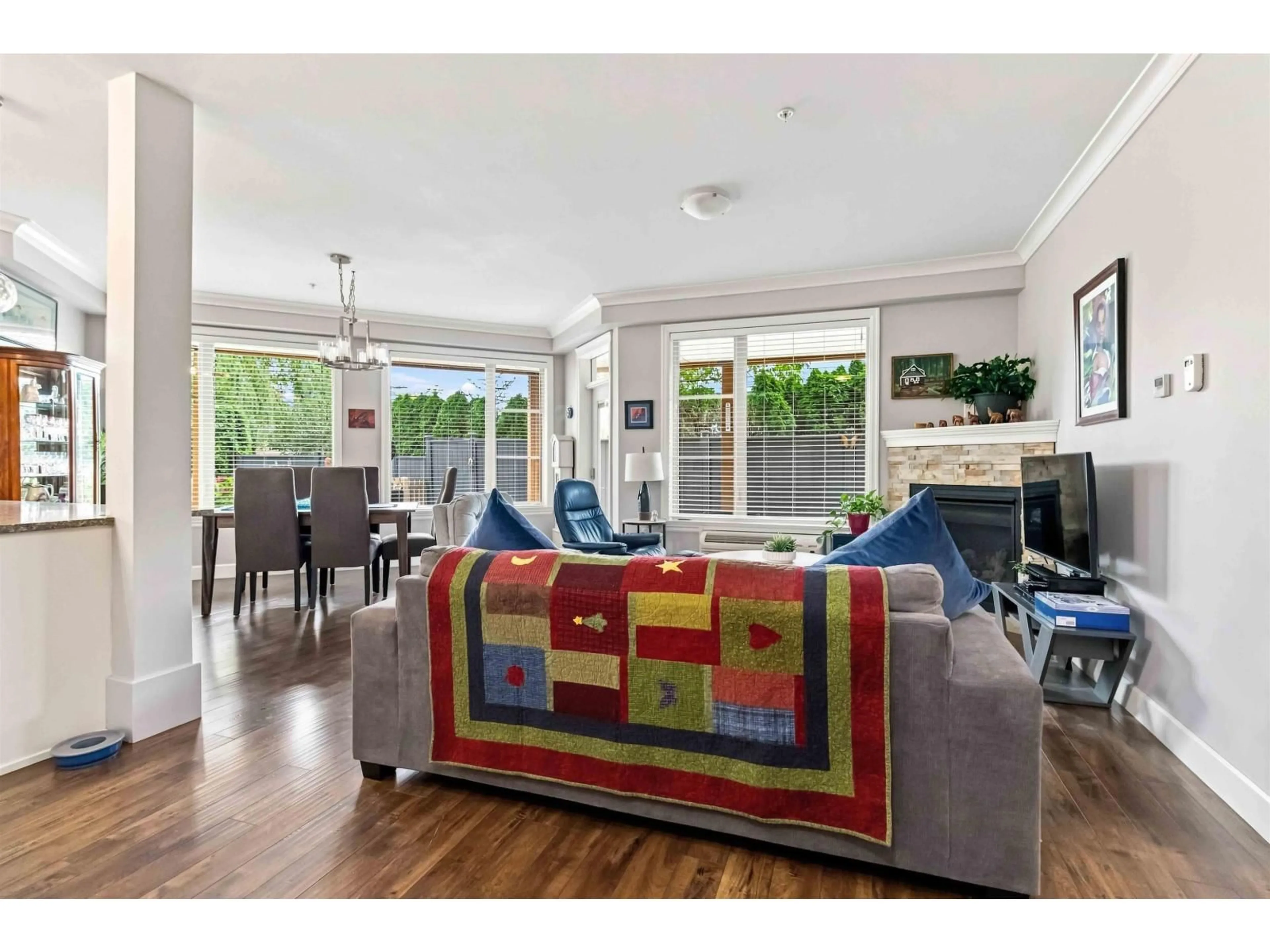 Living room with furniture, unknown for 105 - 45746 KEITH WILSON ROAD, Chilliwack British Columbia V2R1J9