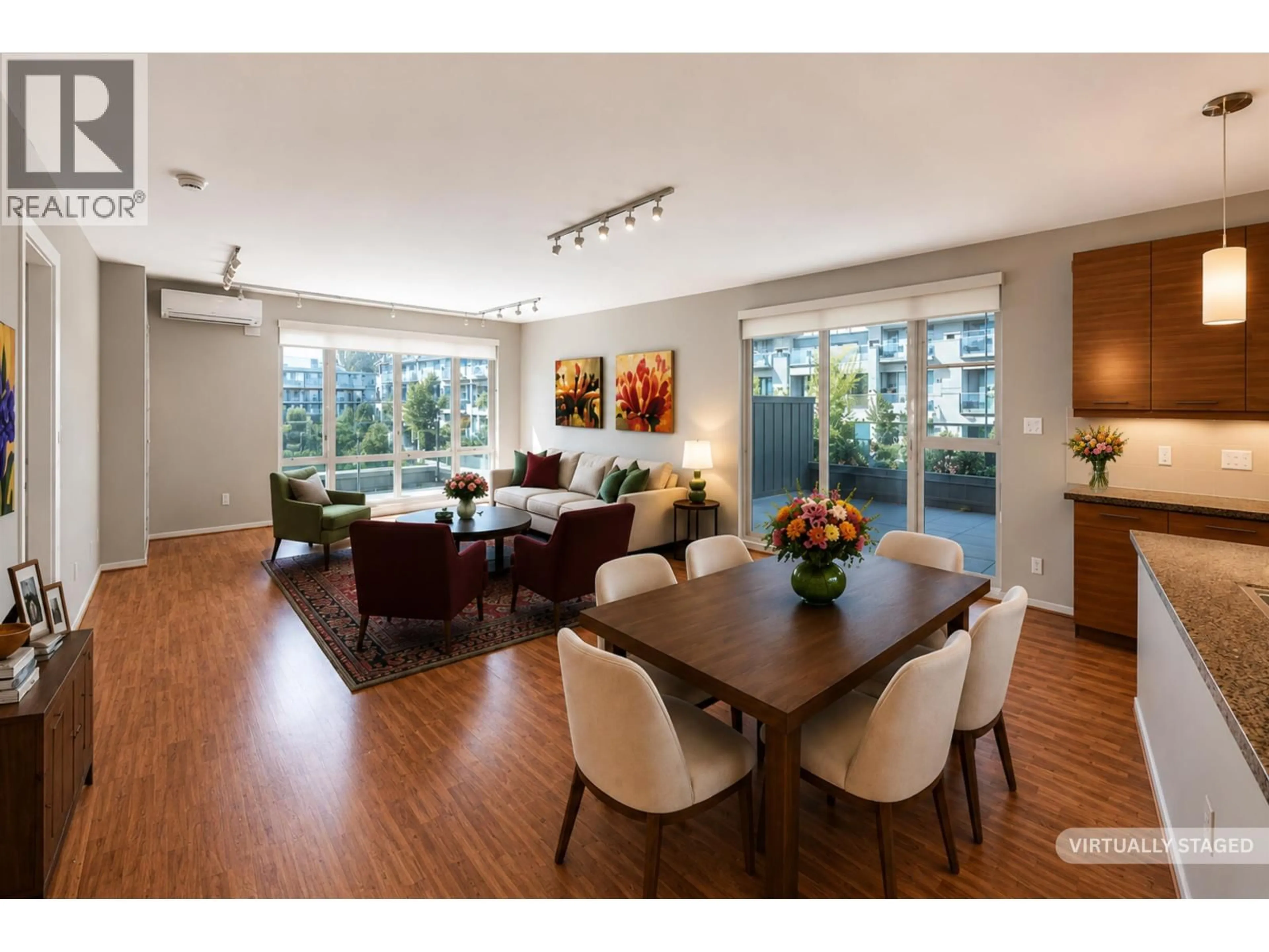 Dining room, wood/laminate floor for 510 - 530 RAVEN WOODS DRIVE, North Vancouver British Columbia V7G2T5