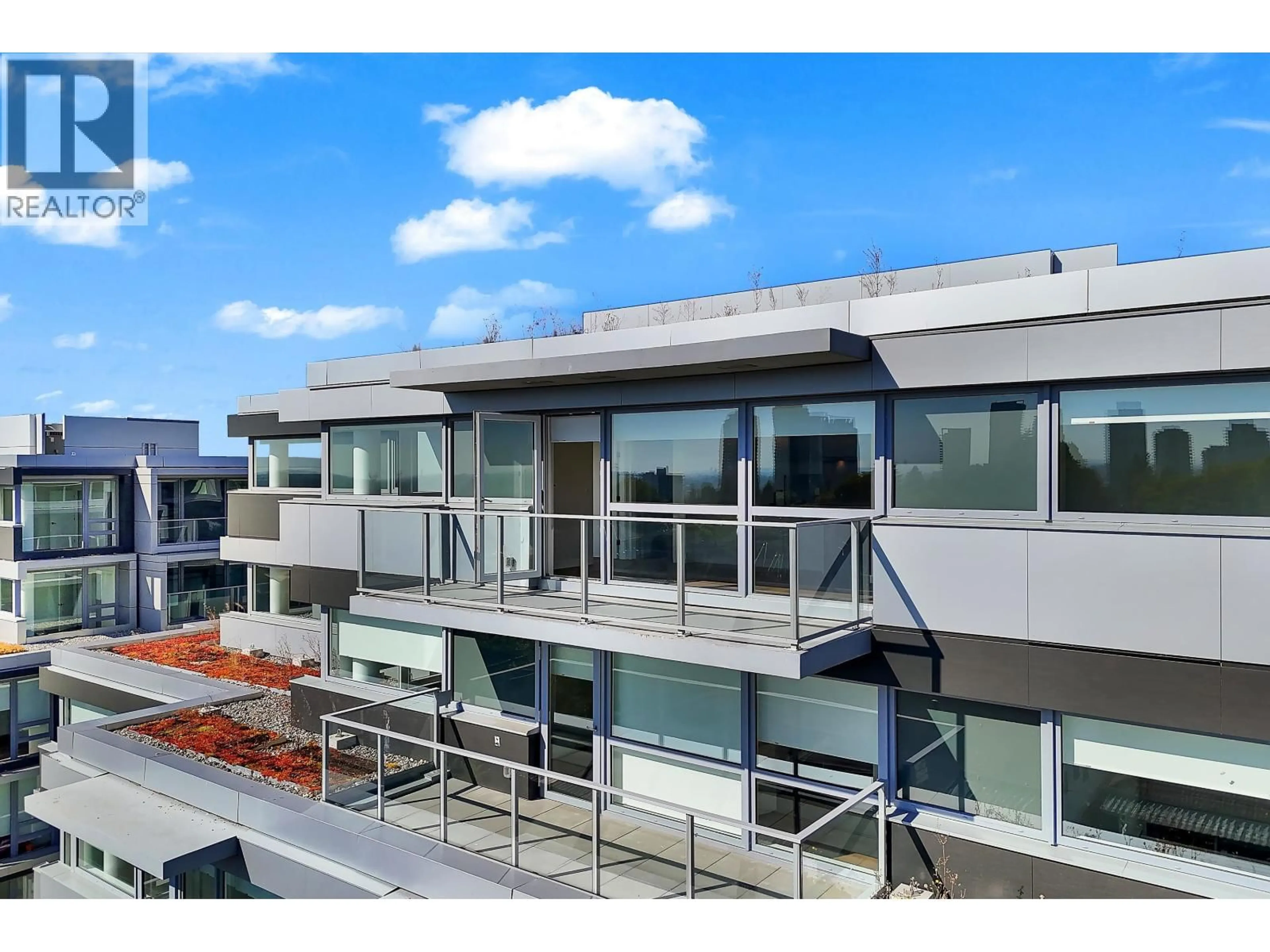 A pic from outside/outdoor area/front of a property/back of a property/a pic from drone, building for 604 - 8080 OAK STREET, Vancouver British Columbia V6P0N1