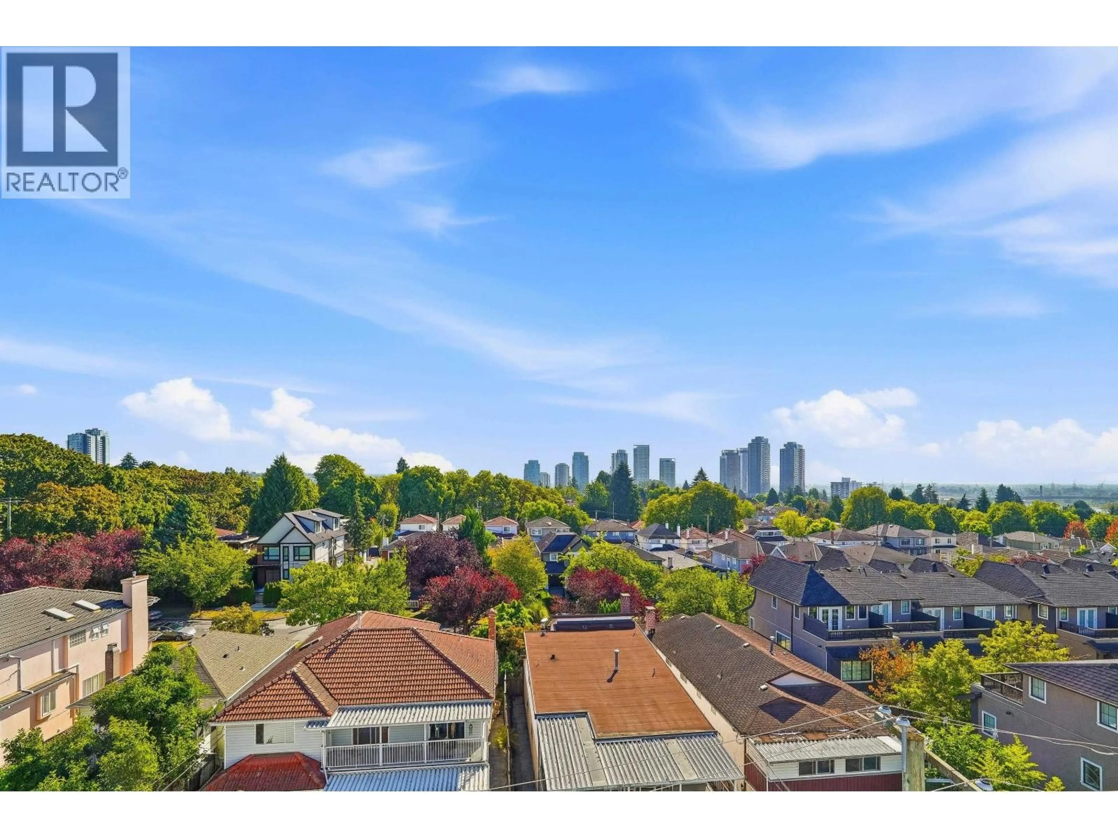 A pic from outside/outdoor area/front of a property/back of a property/a pic from drone, city buildings view from balcony for 604 - 8080 OAK STREET, Vancouver British Columbia V6P0N1