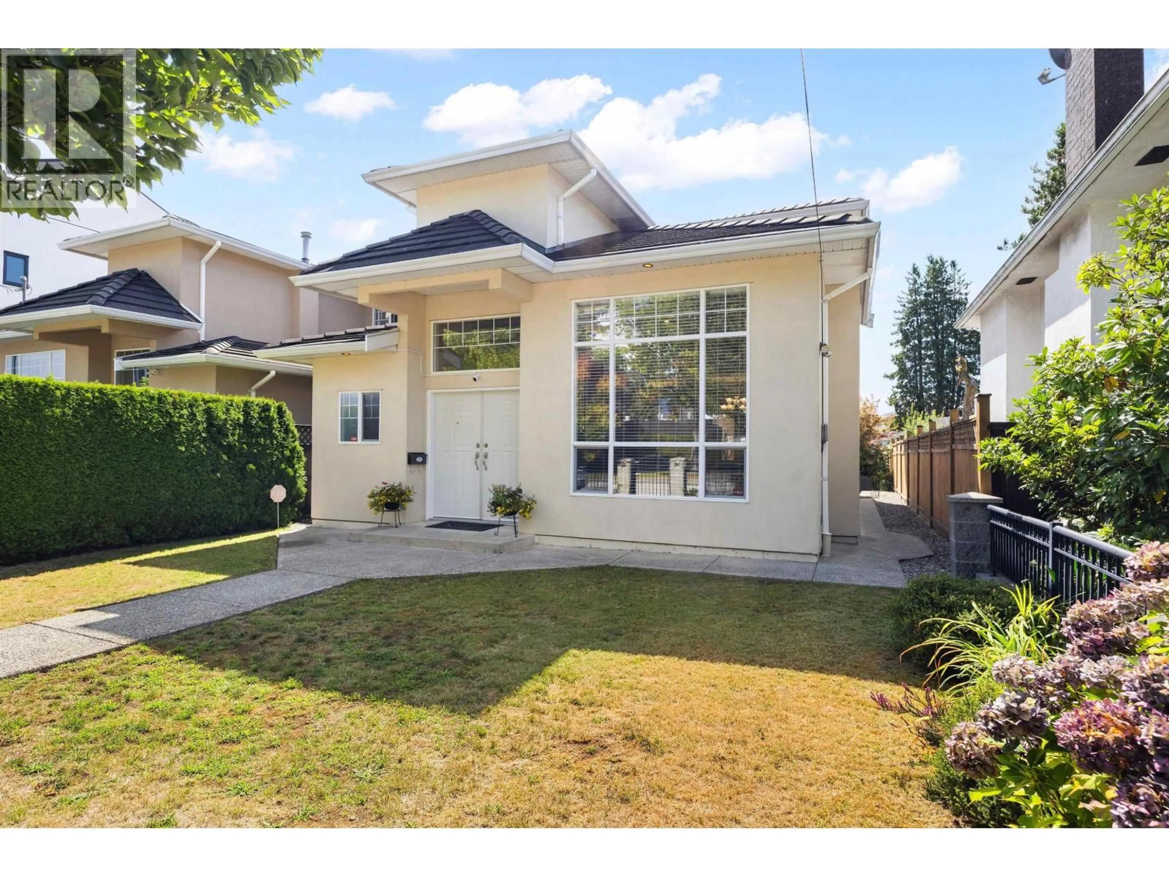 Unknown for 6180 CURTIS STREET, Burnaby British Columbia V5B2A5