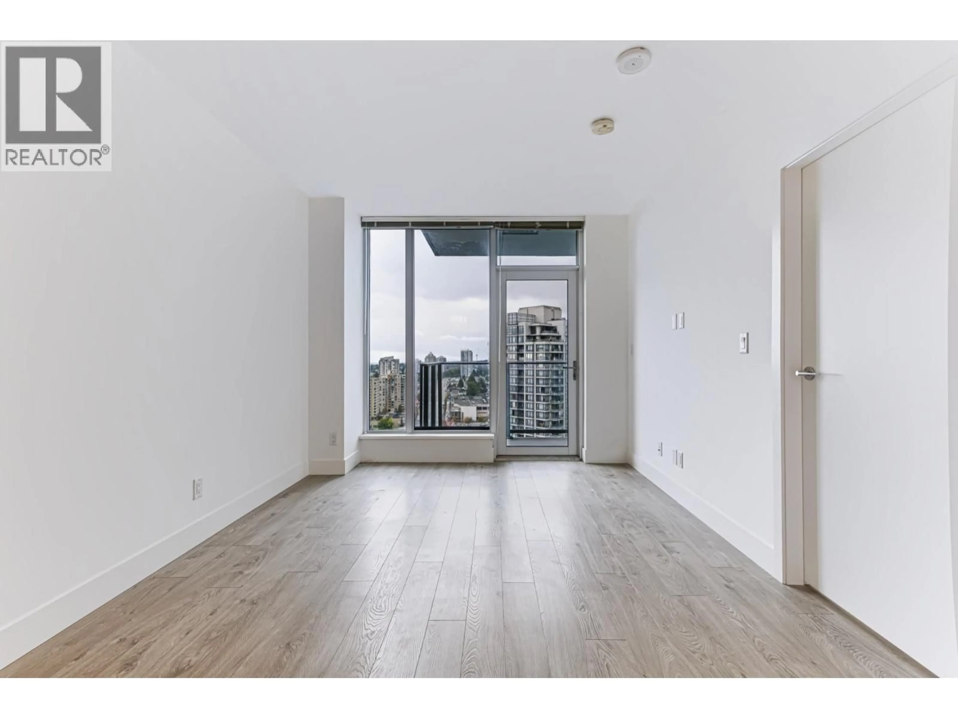 A pic of a room for 2301 - 7388 KINGSWAY, Burnaby British Columbia V3N0G9