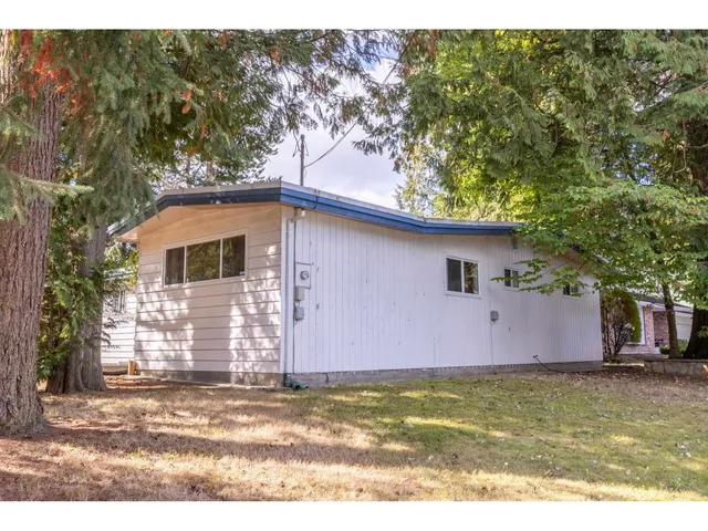 2745 ASH STREET, Abbotsford 4