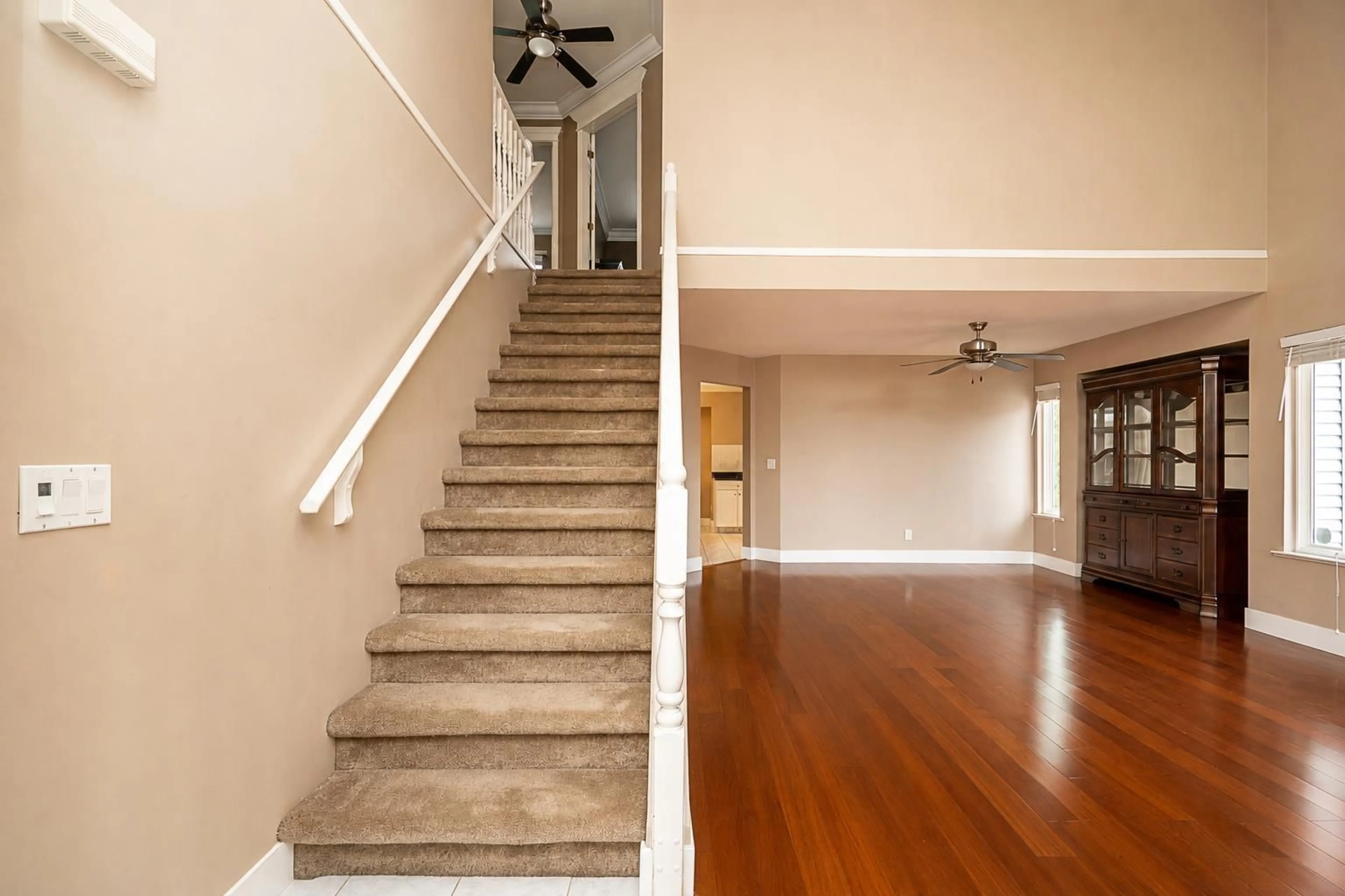 Unknown for 15445 109A AVENUE, Surrey British Columbia V3R0X6
