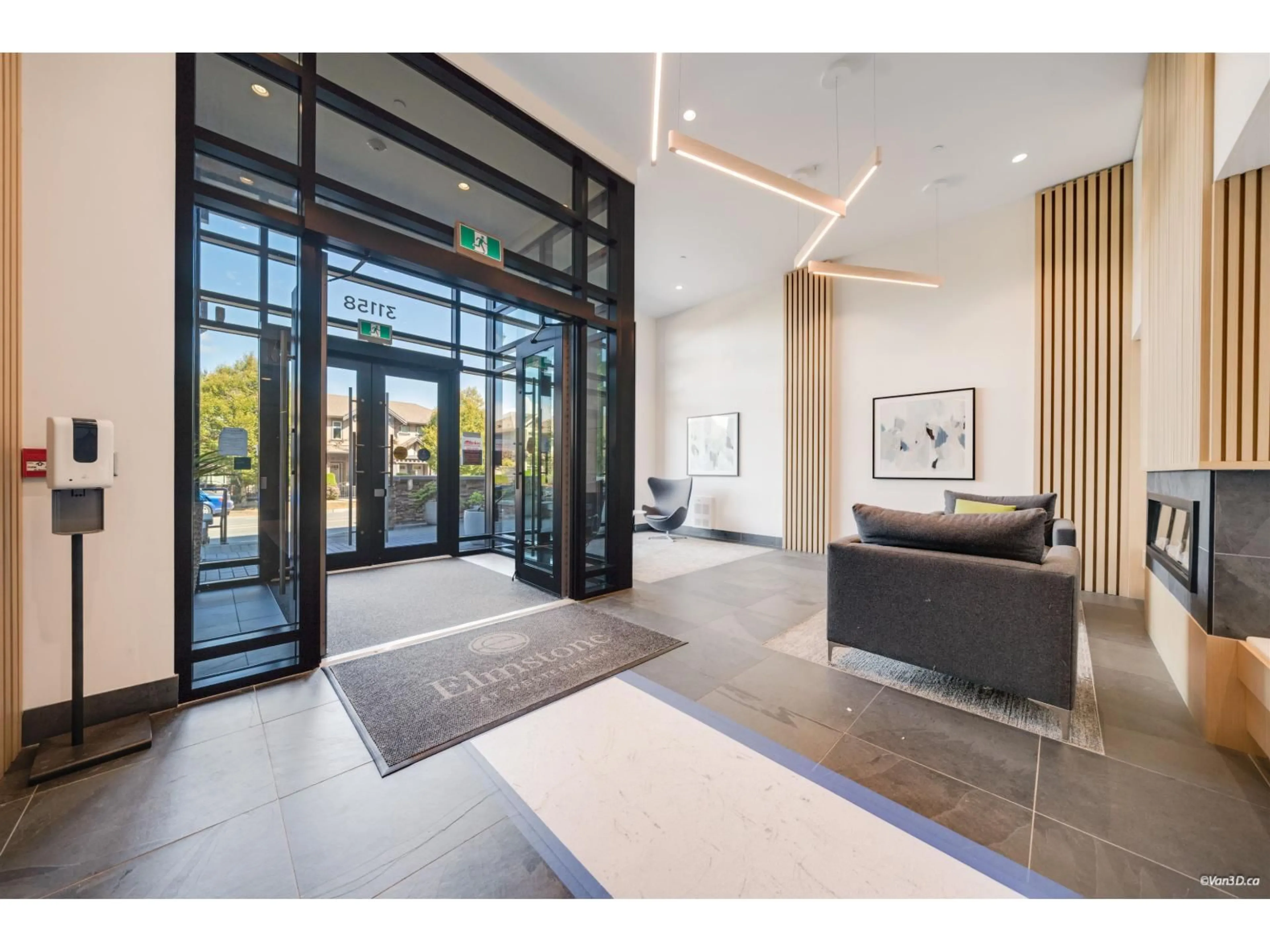 Indoor foyer for 216 - 31158 WESTRIDGE PLACE, Abbotsford British Columbia V2T0K5