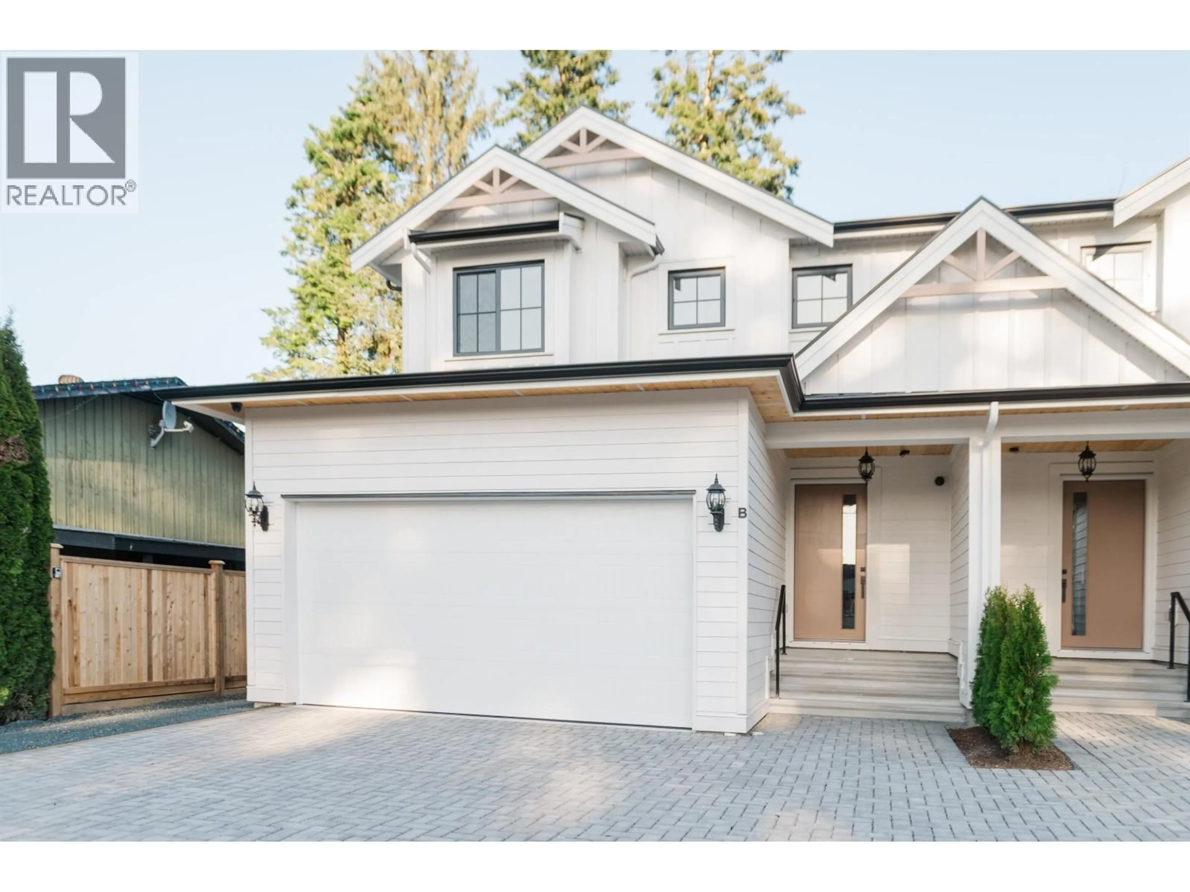 Home with vinyl exterior material, street for 1 - 12050 YORK STREET, Maple Ridge British Columbia V2X5R9