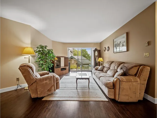 201 - 10743 139TH STREET, Surrey 4