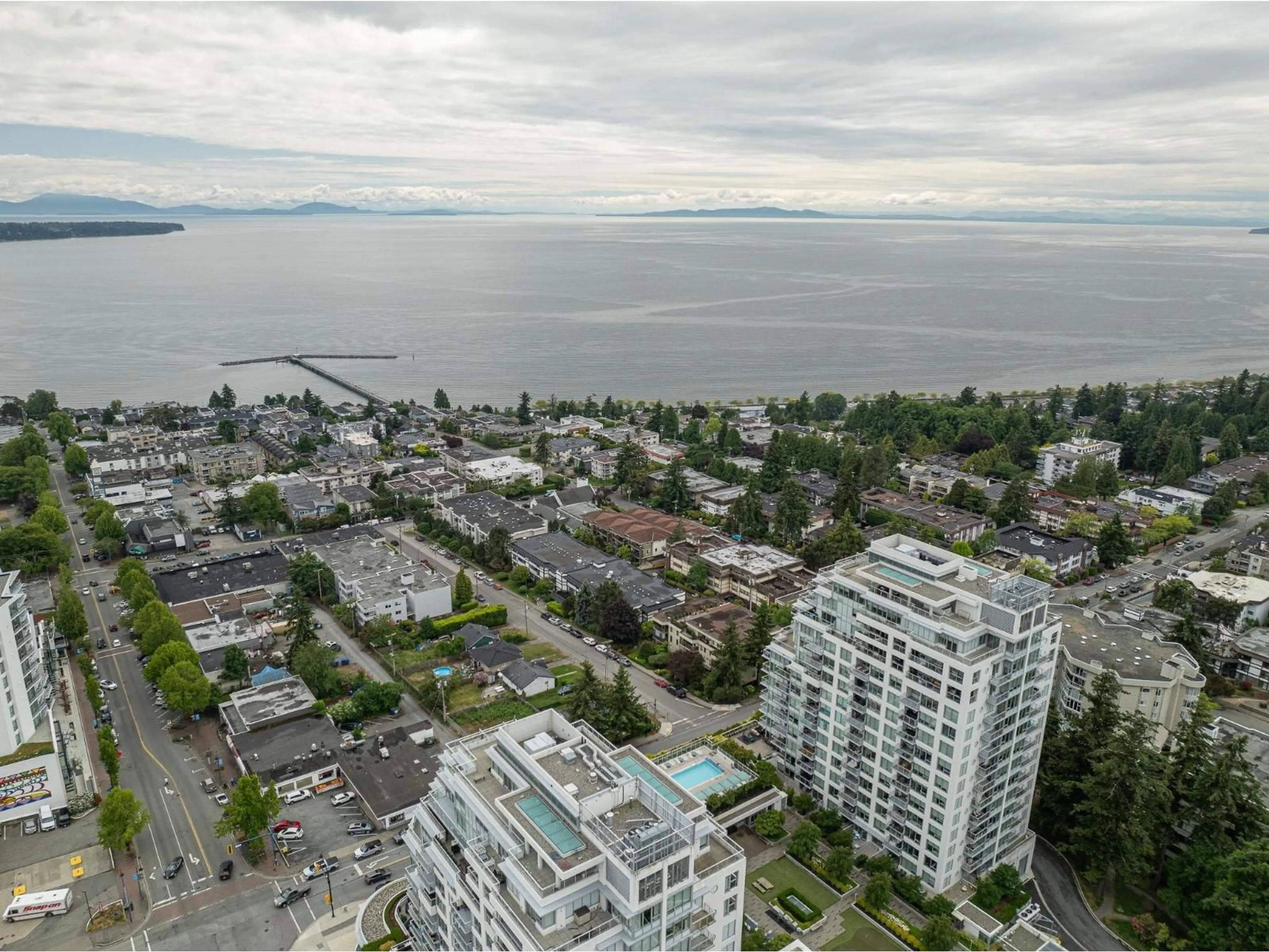 A pic from outside/outdoor area/front of a property/back of a property/a pic from drone, water/lake/river/ocean view for 902 - 15165 THRIFT AVENUE, White Rock British Columbia V4B0C1